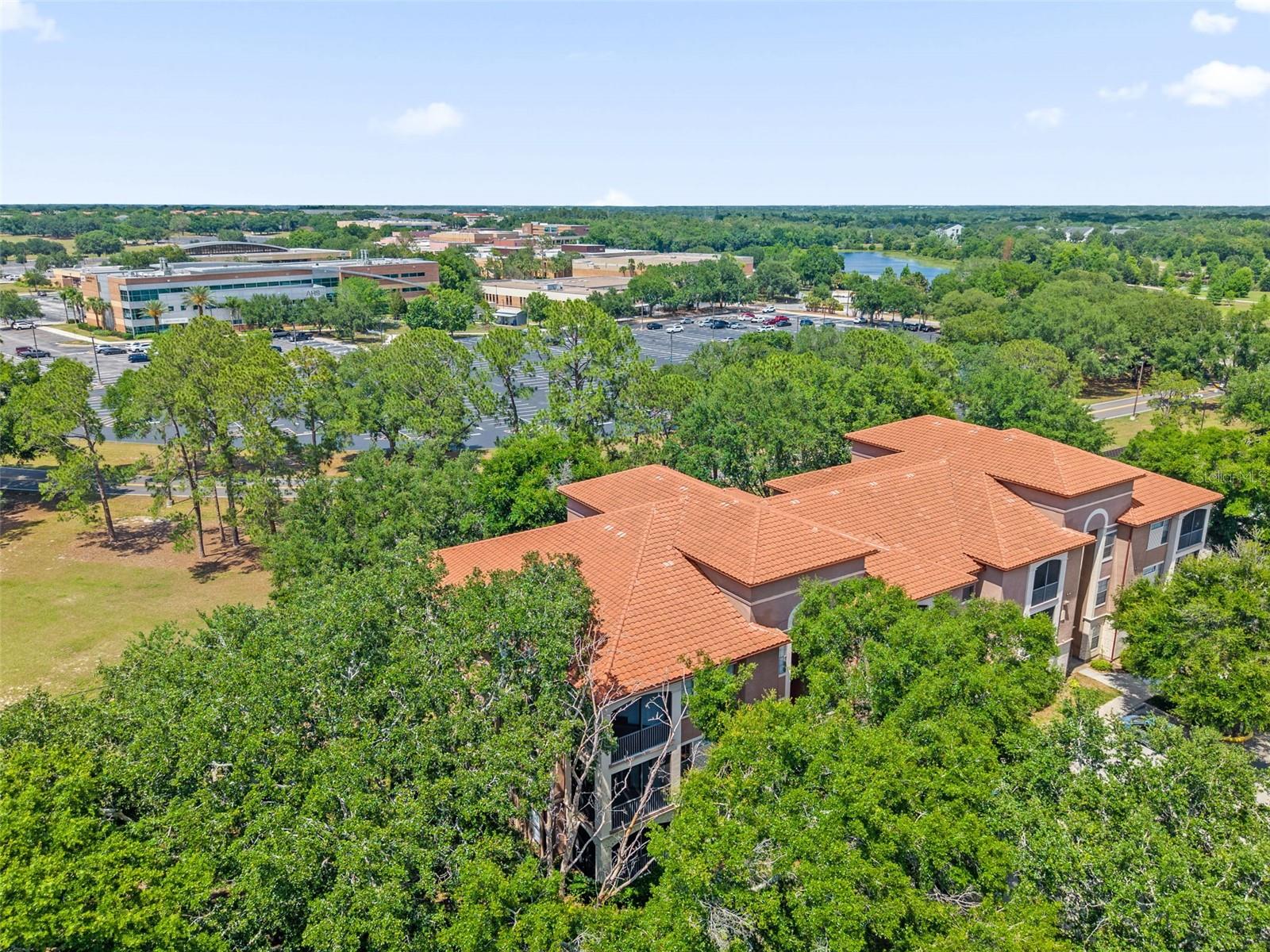 SERENATA CONDO - Residential