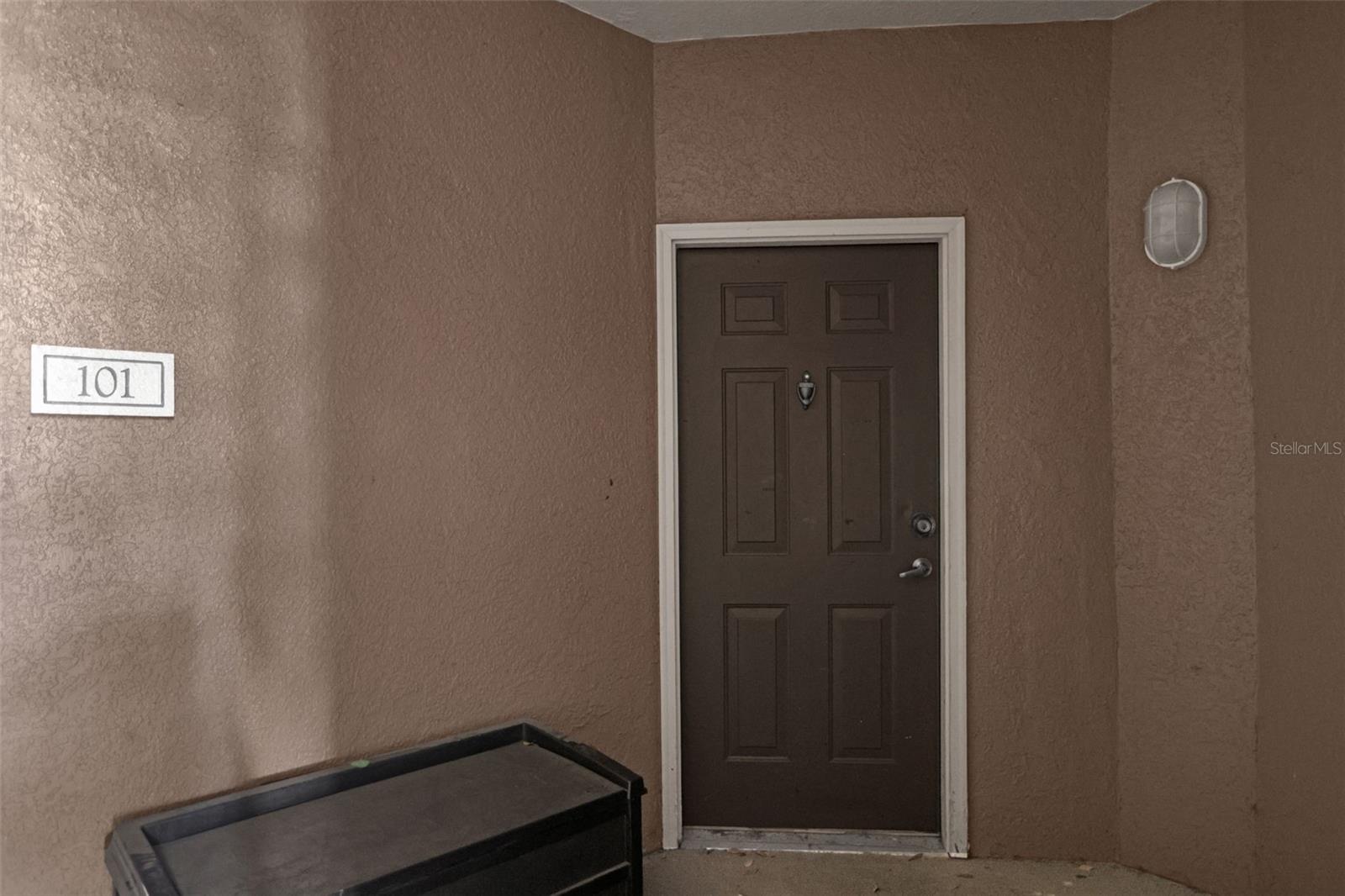 6177 METROWEST BOULEVARD 101