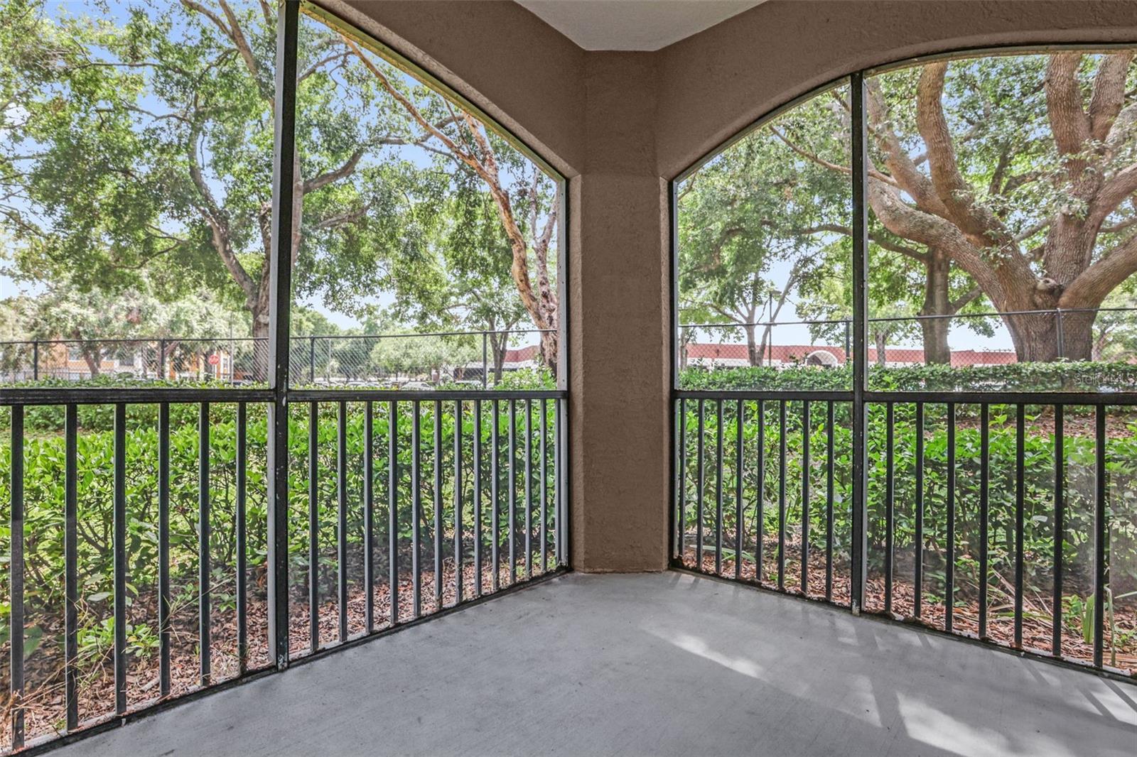 SERENATA CONDO - Residential