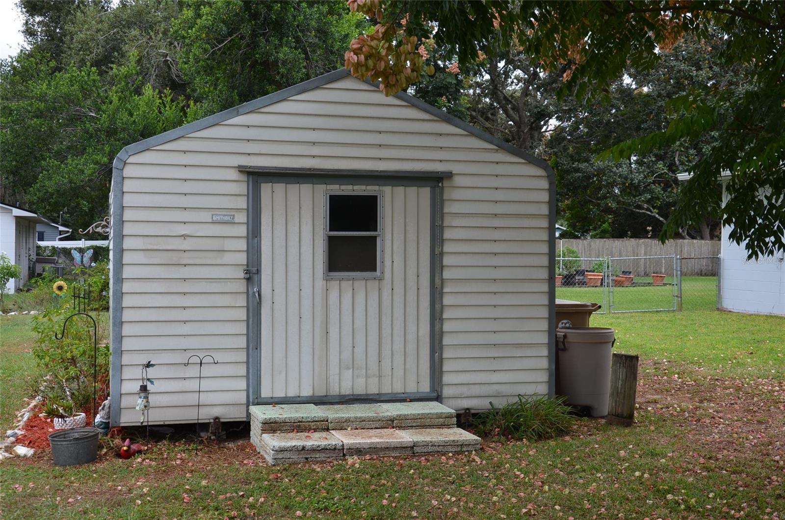 LAKE GERTRUDE MANOR - Residential