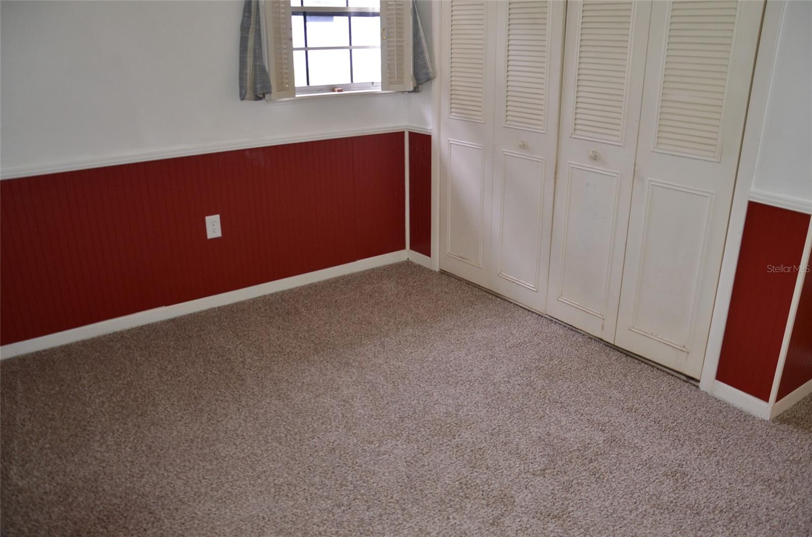 LAKE GERTRUDE MANOR - Residential