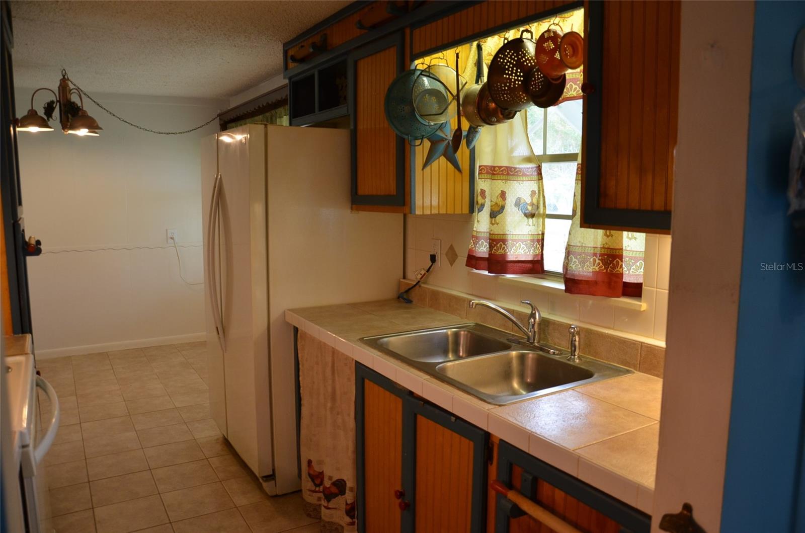 LAKE GERTRUDE MANOR - Residential