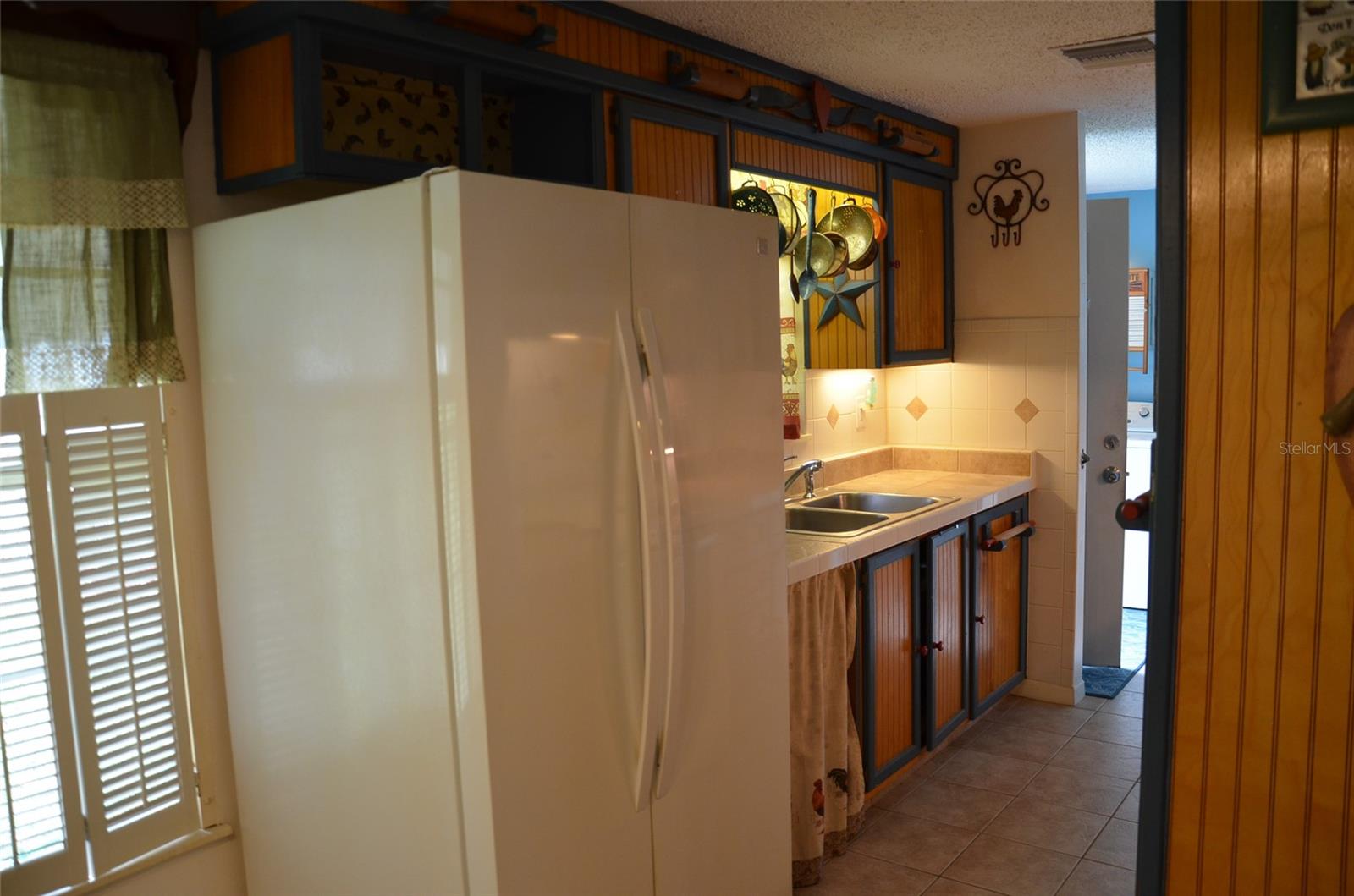 LAKE GERTRUDE MANOR - Residential