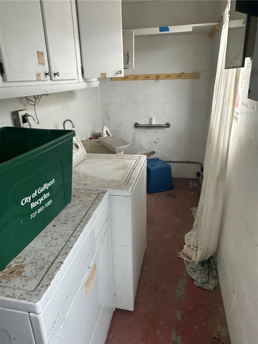 Photo of 2817 Miriam Street S, Gulfport, FL 33711 (MLS # TB8385501)