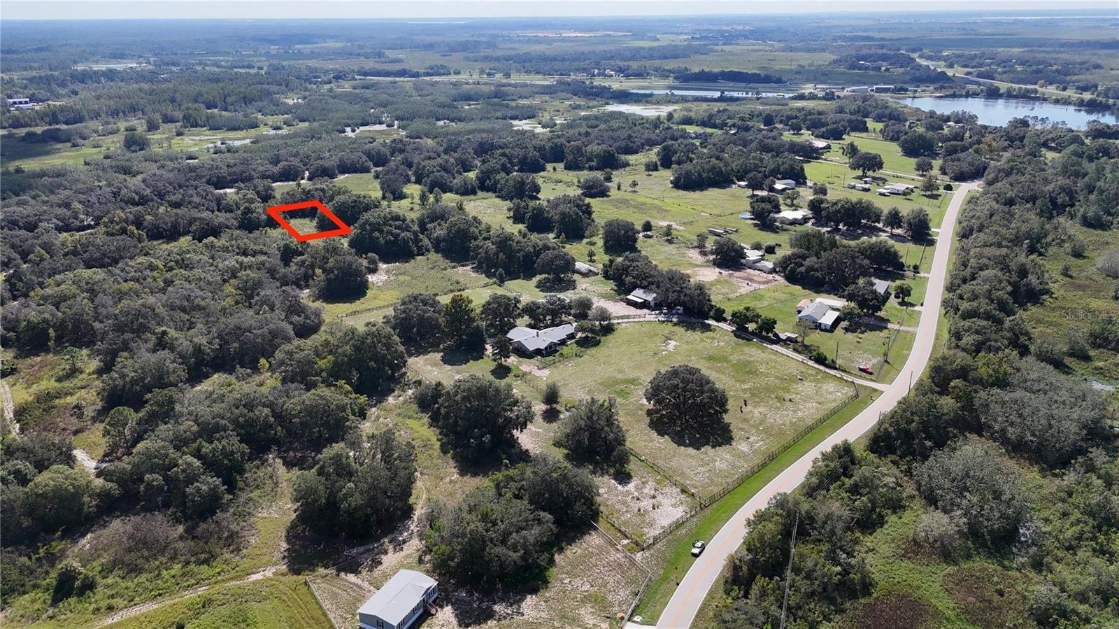 SUNSHINE GROVES 01 - Land