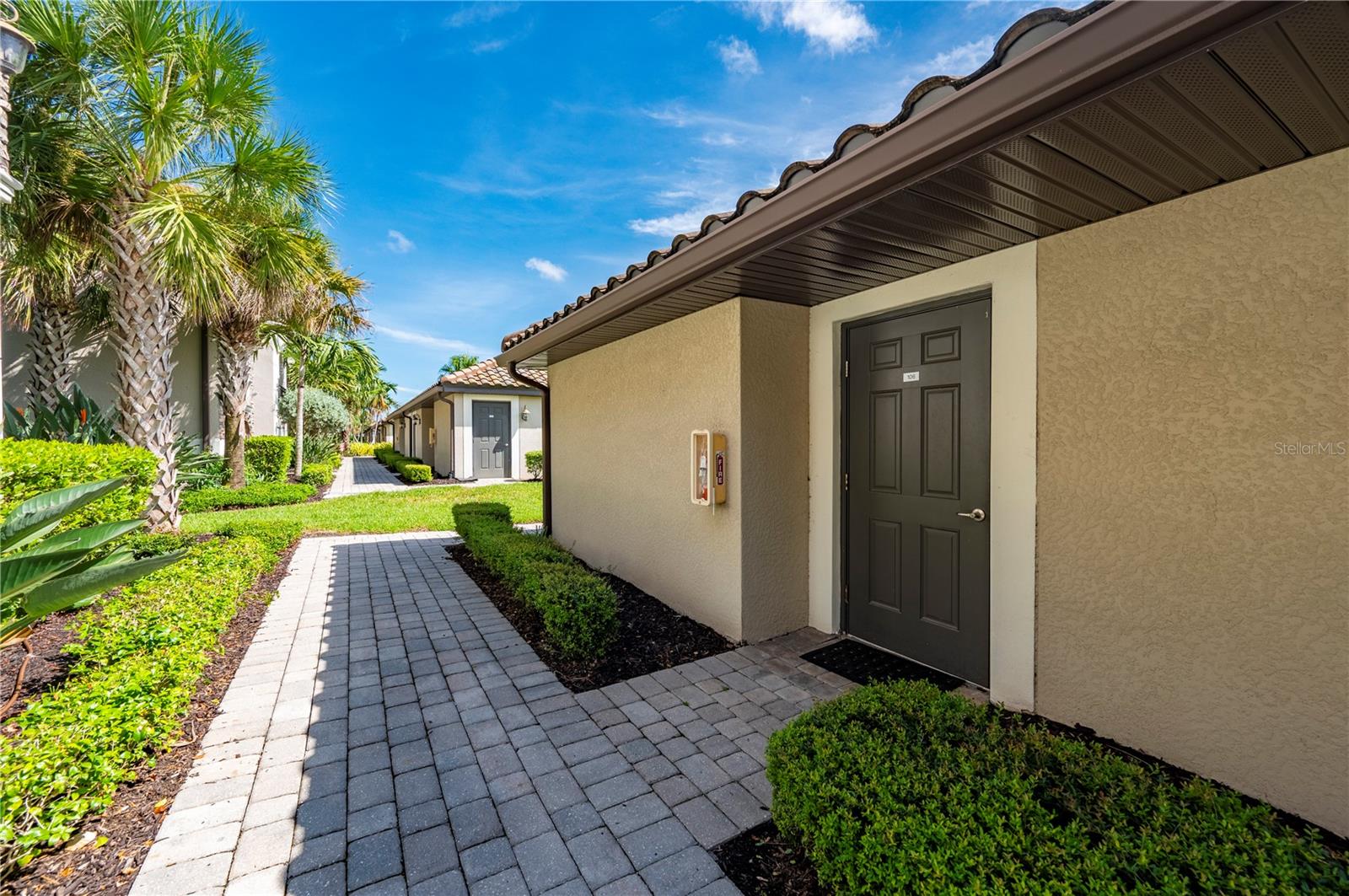 LAKEWOOD NATIONAL - Residential