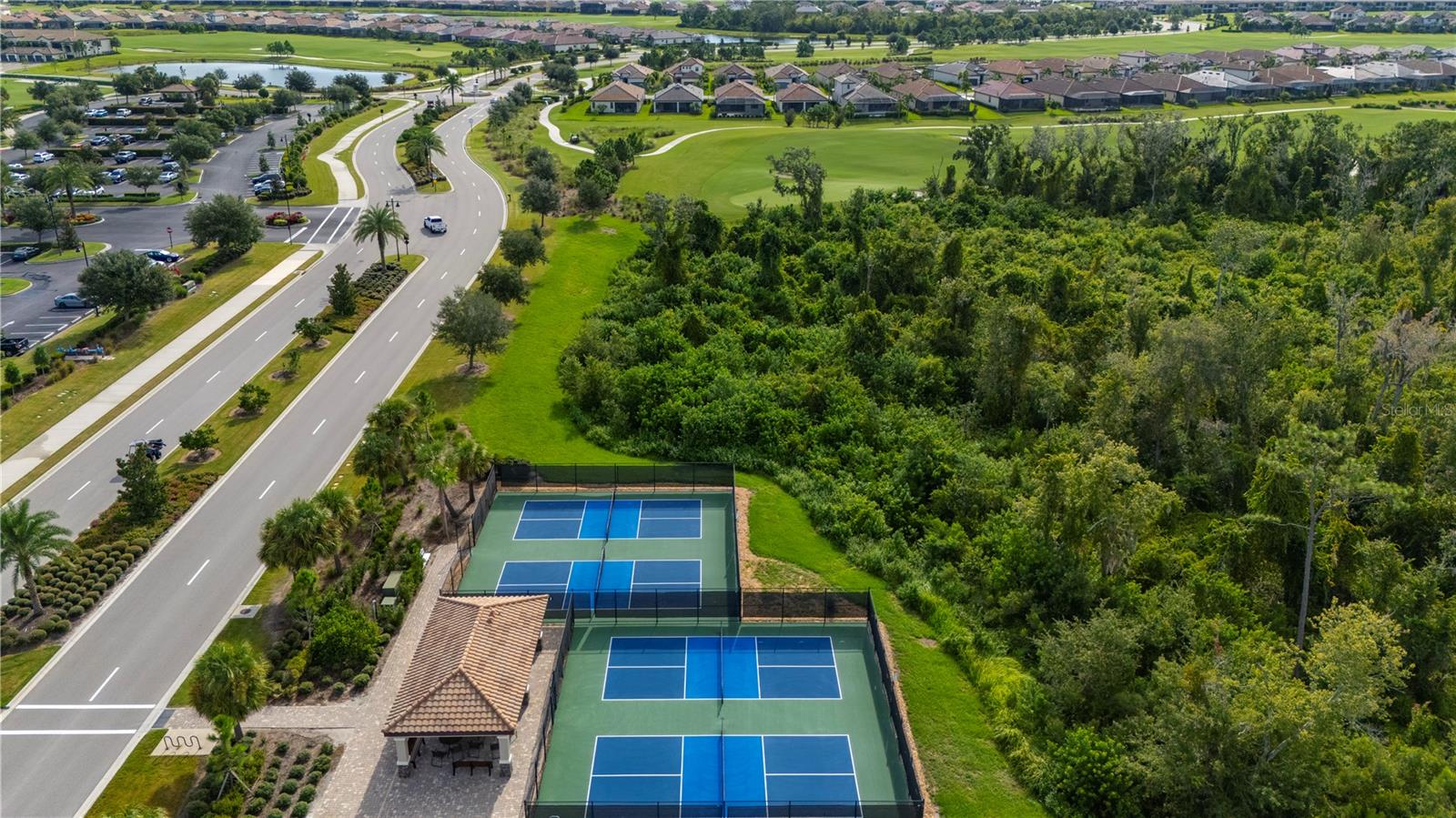 LAKEWOOD NATIONAL - Residential