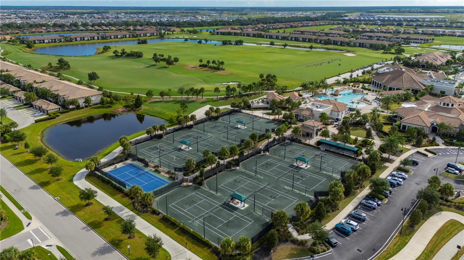 LAKEWOOD NATIONAL - Residential