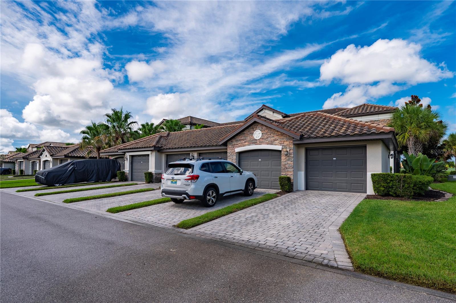 LAKEWOOD NATIONAL - Residential