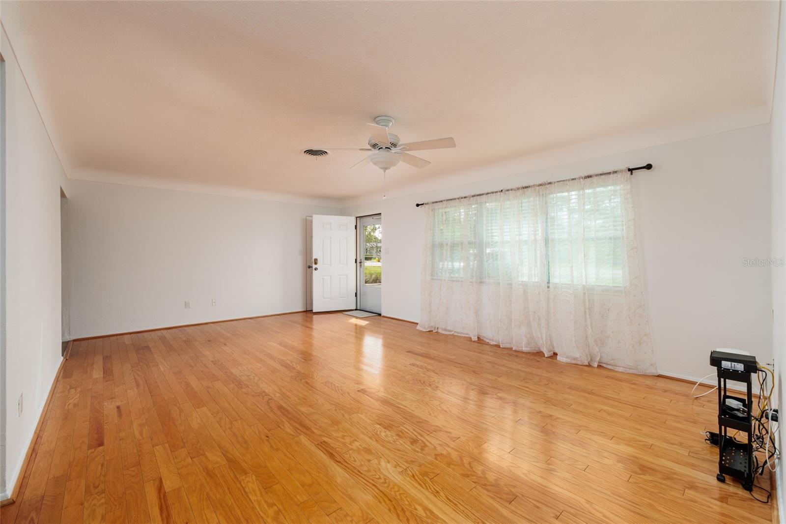 OAKHURST GROVES - Residential