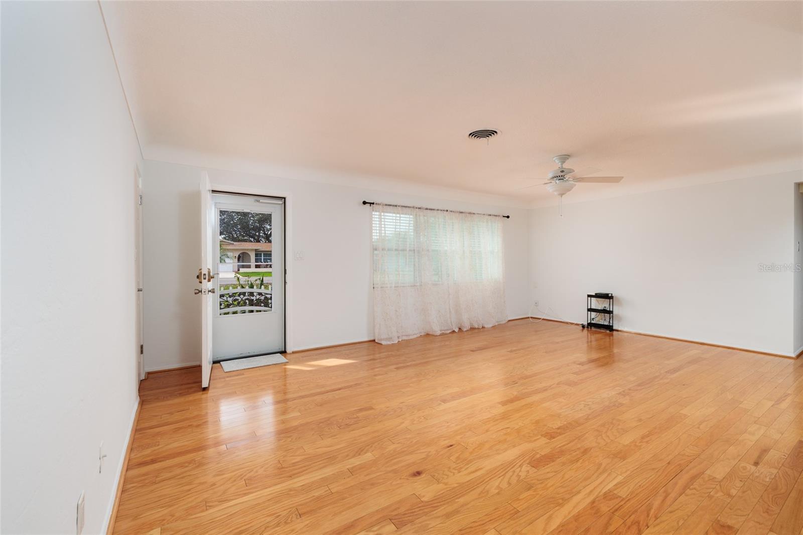 OAKHURST GROVES - Residential