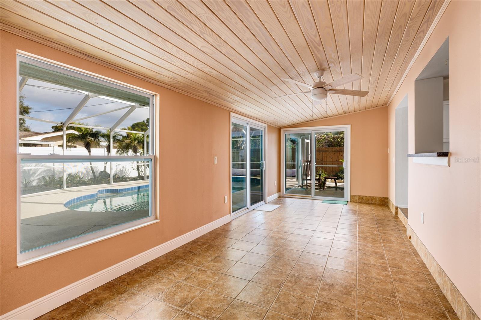 OAKHURST GROVES - Residential