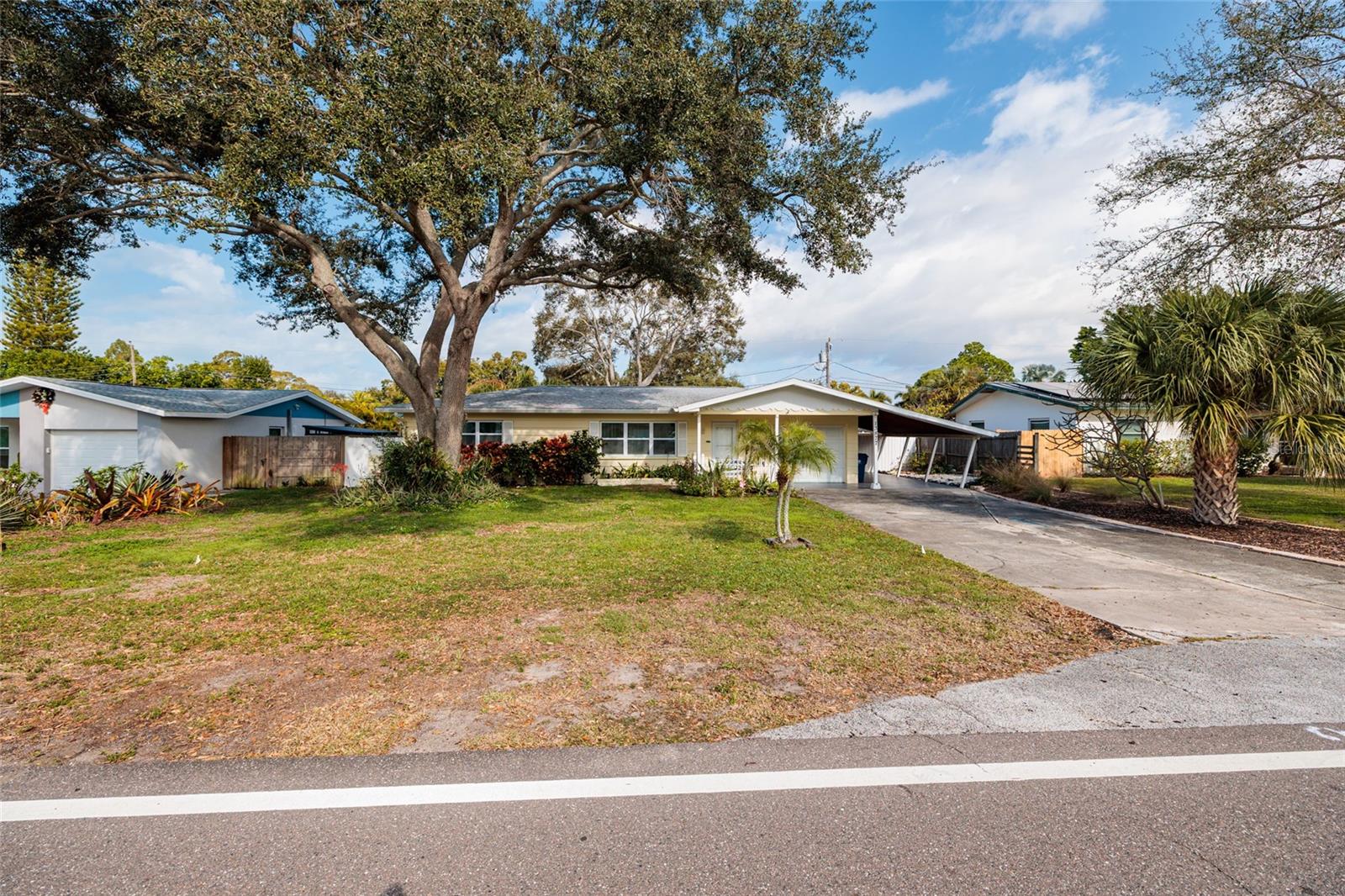 OAKHURST GROVES - Residential