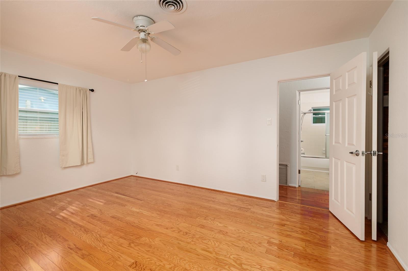 OAKHURST GROVES - Residential