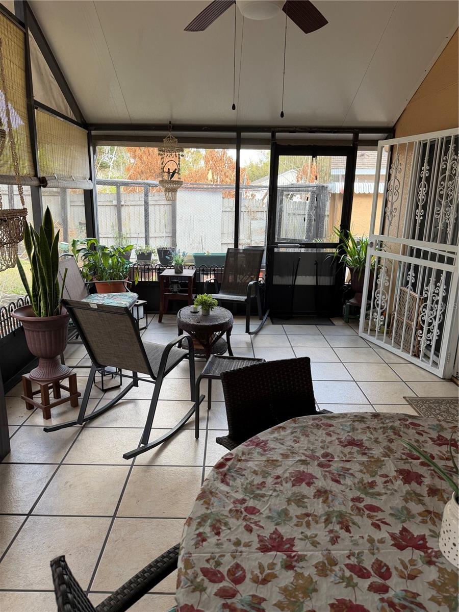 CRYSTAL COVE - Residential