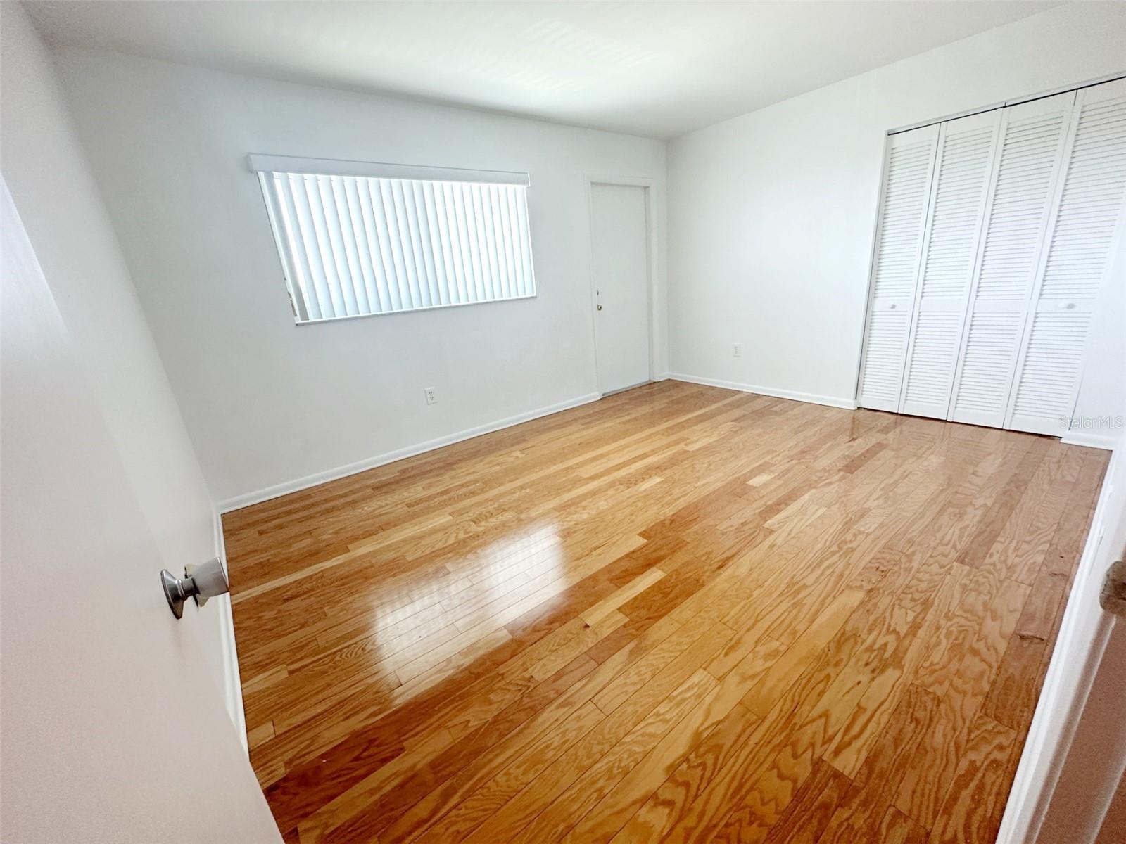 SHORE VIEW BLDG - Residential