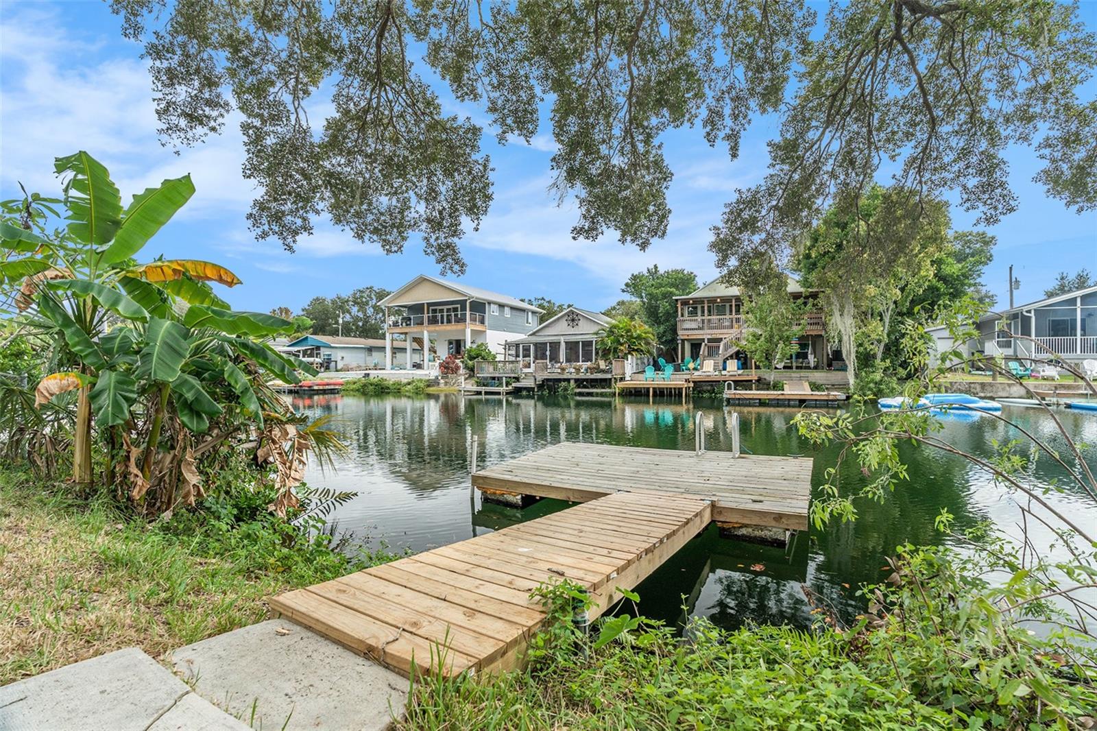WEEKI WACHEE RIVER RETREATS - Residential