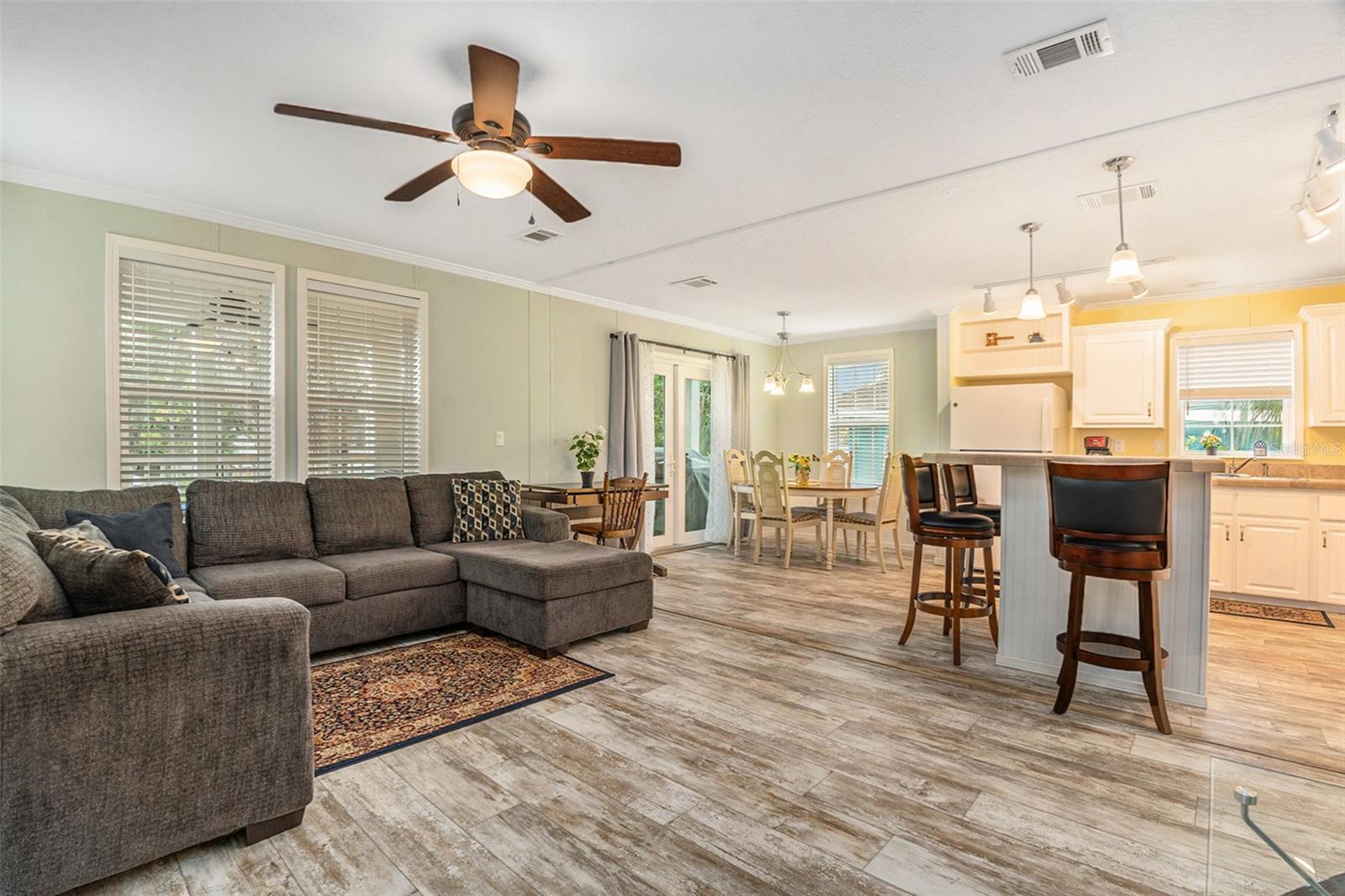 WEEKI WACHEE RIVER RETREATS - Residential