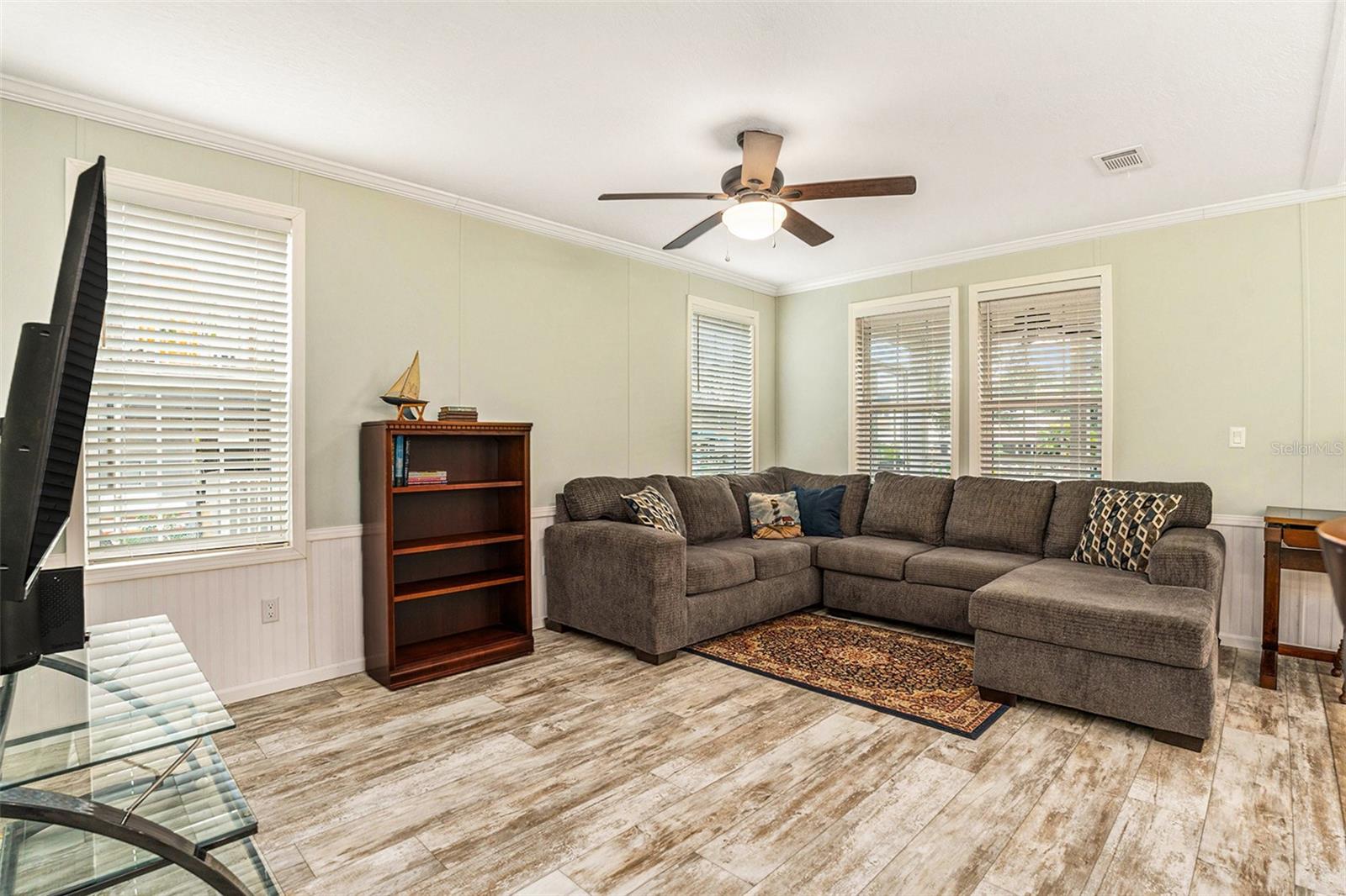 WEEKI WACHEE RIVER RETREATS - Residential