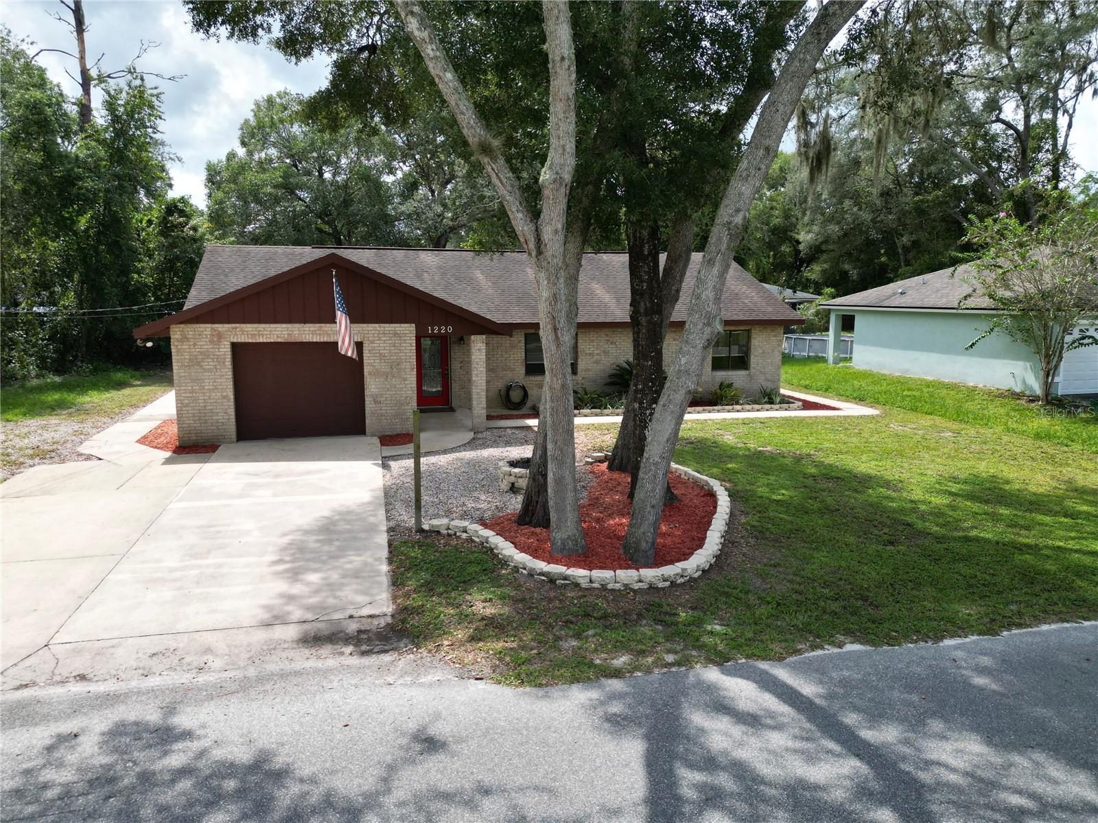 Step into effortless Florida living with this beautifully maintained 3 bedrooms, 2 bath, almost 1500 sq foot home that checks all the boxes. From the moment you walk through the door, vaulted ceilings and fresh interior paint create a sense of spaciousness and light, while the open layout invites both relaxation and entertaining.
Enjoy year round sunshine in your private pool with a screened enclosure. The freshly painted exterior adds crisp curb appeal and a shed for your storage needs. Close to shopping, I-4 and minutes to Blue Springs State Park. Schedule your showing today.