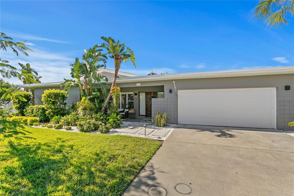 Photo of 5065 39th Street S, St Petersburg, FL 33711 (MLS # TB8438472)