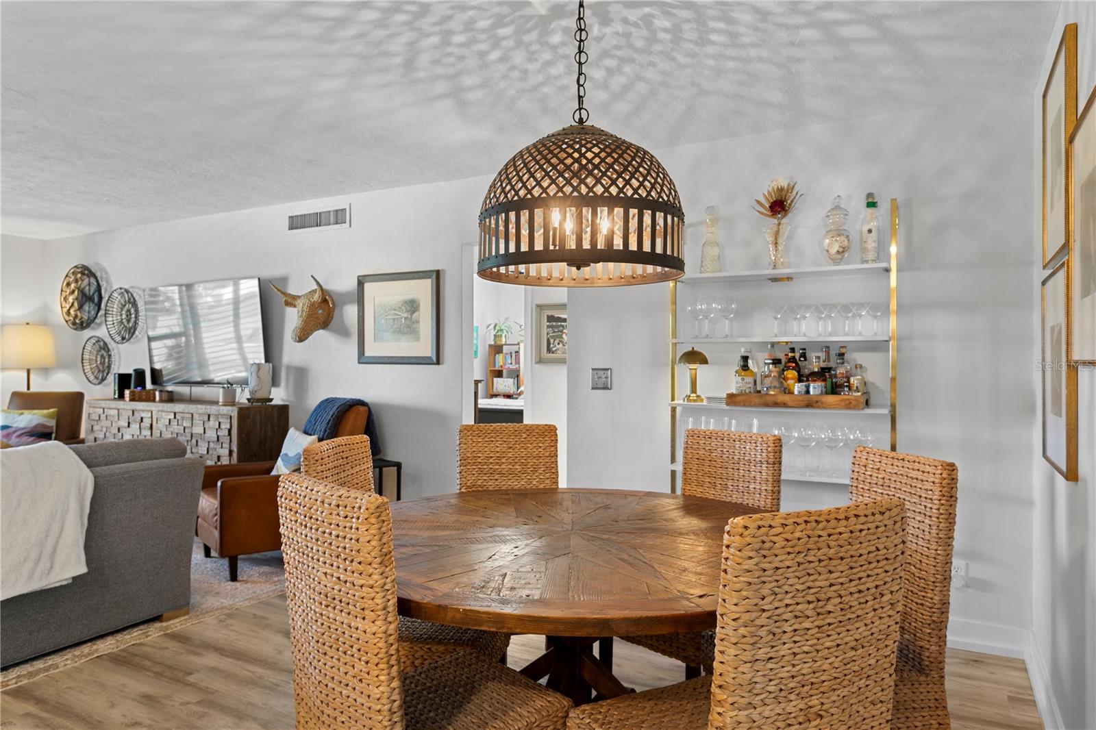 MAXIMO MOORINGS - Residential