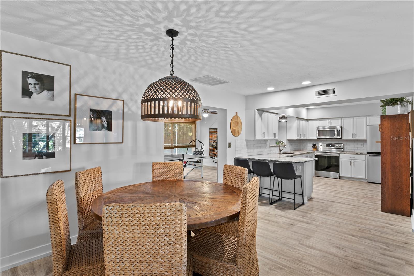 MAXIMO MOORINGS - Residential