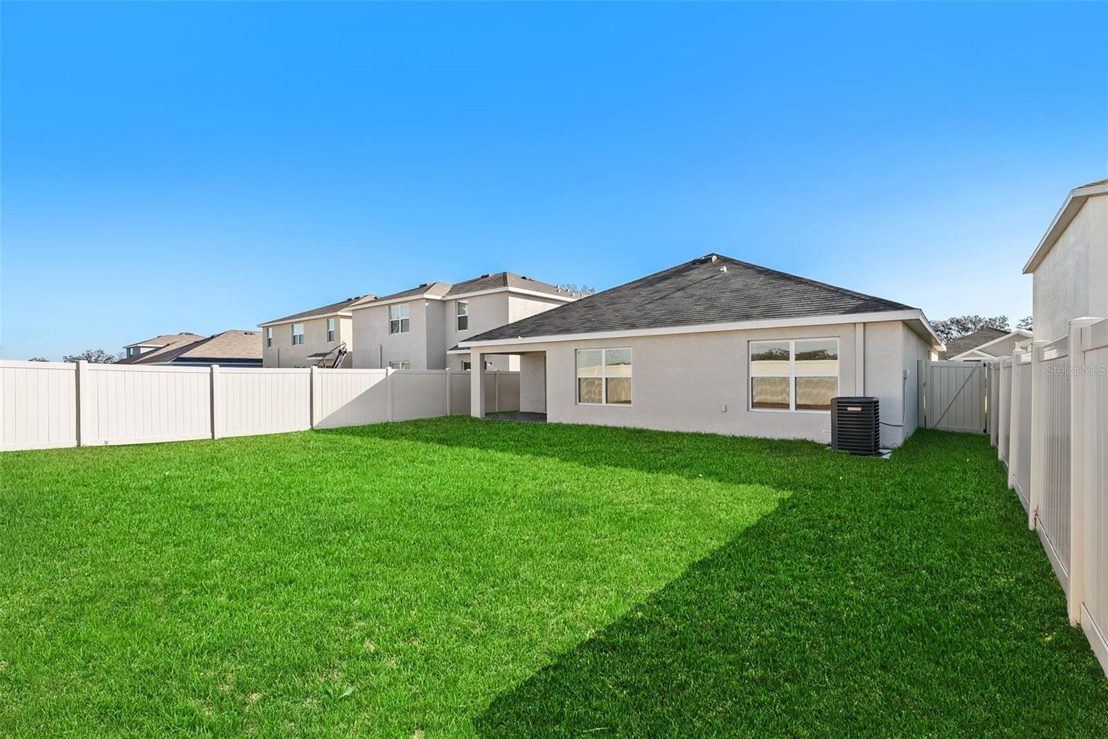 PINE CREEK - Residential