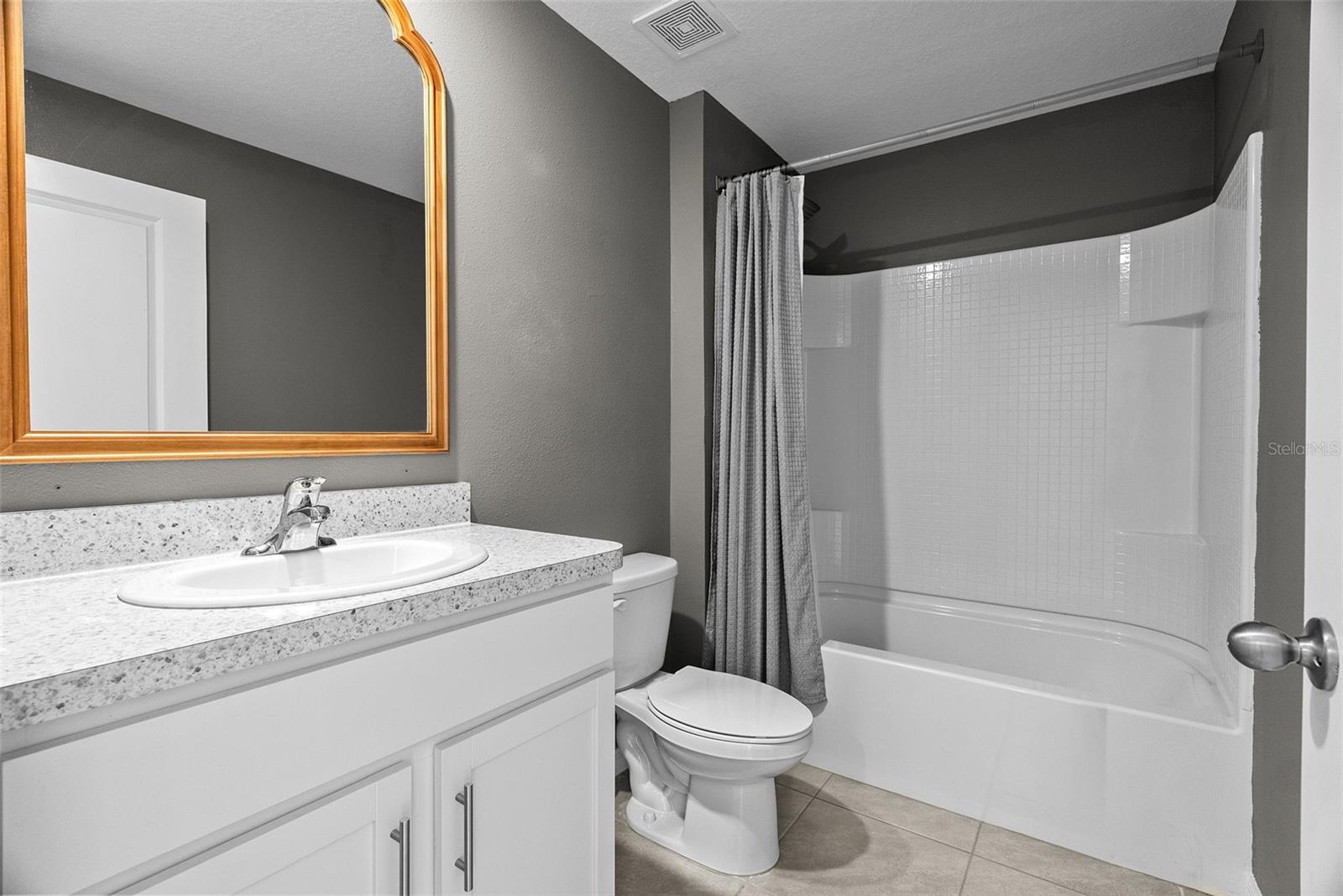 PINE CREEK - Residential