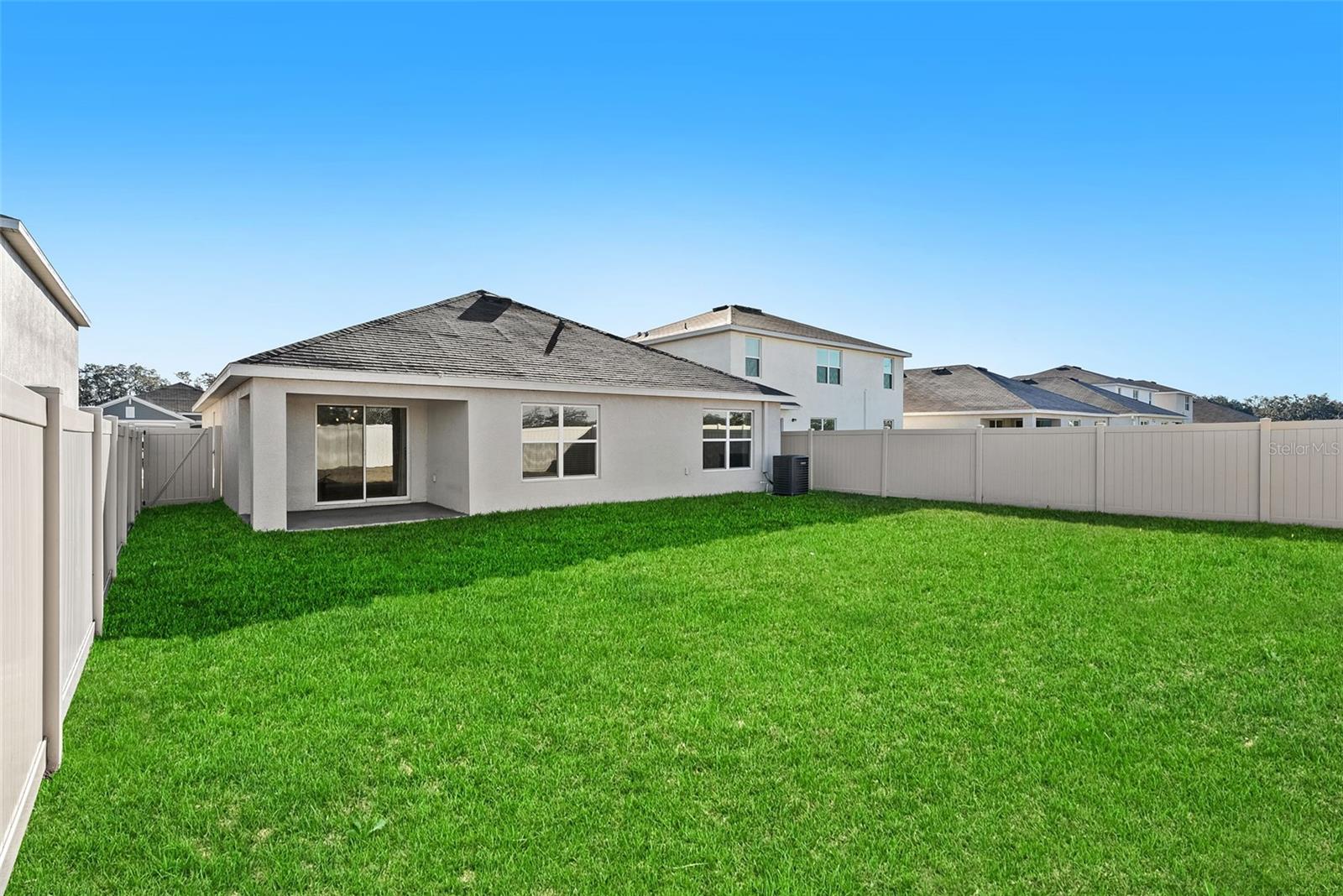 PINE CREEK - Residential