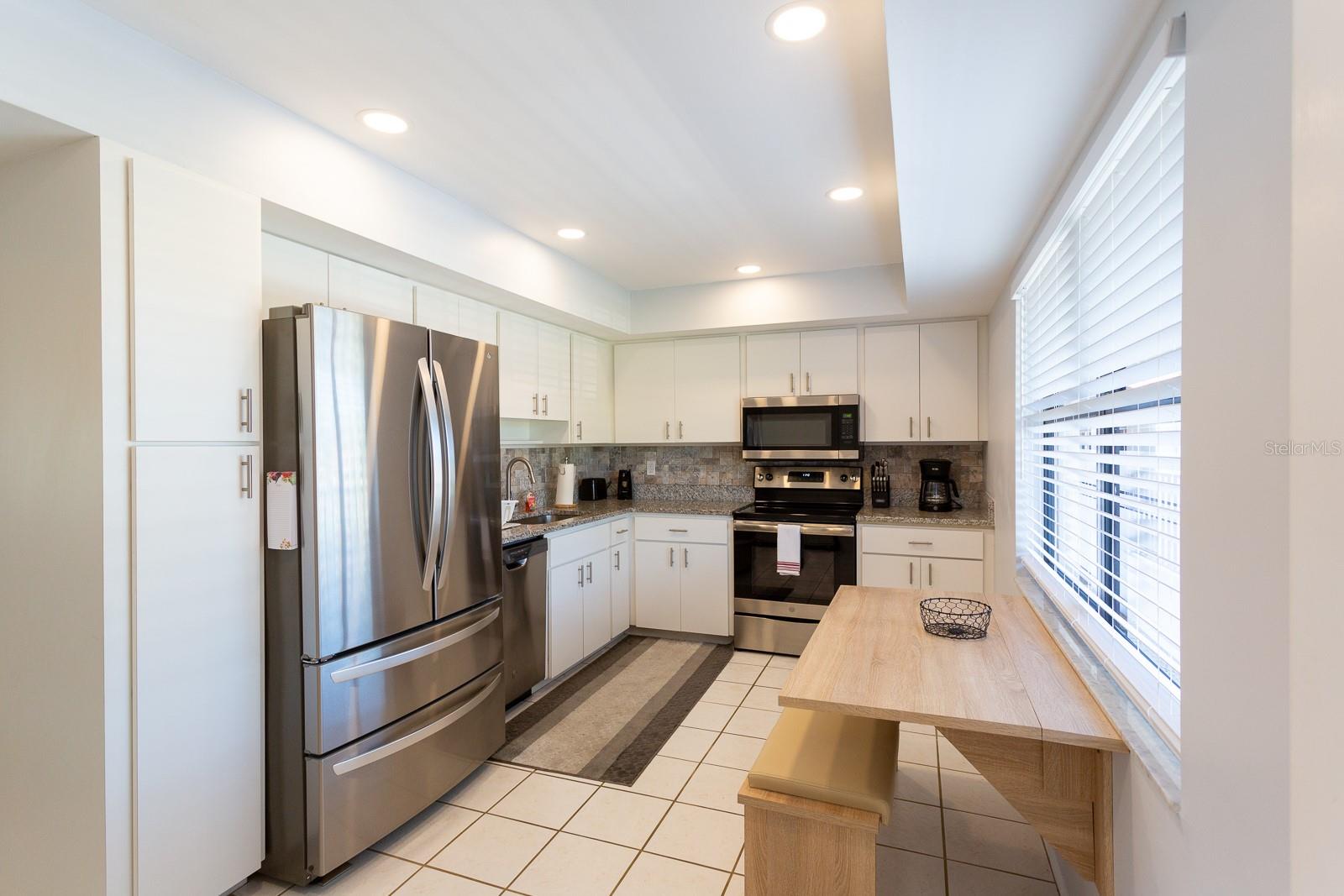 GOLF POINTE AT PALM-AIRE CC SEC II - Residential Lease