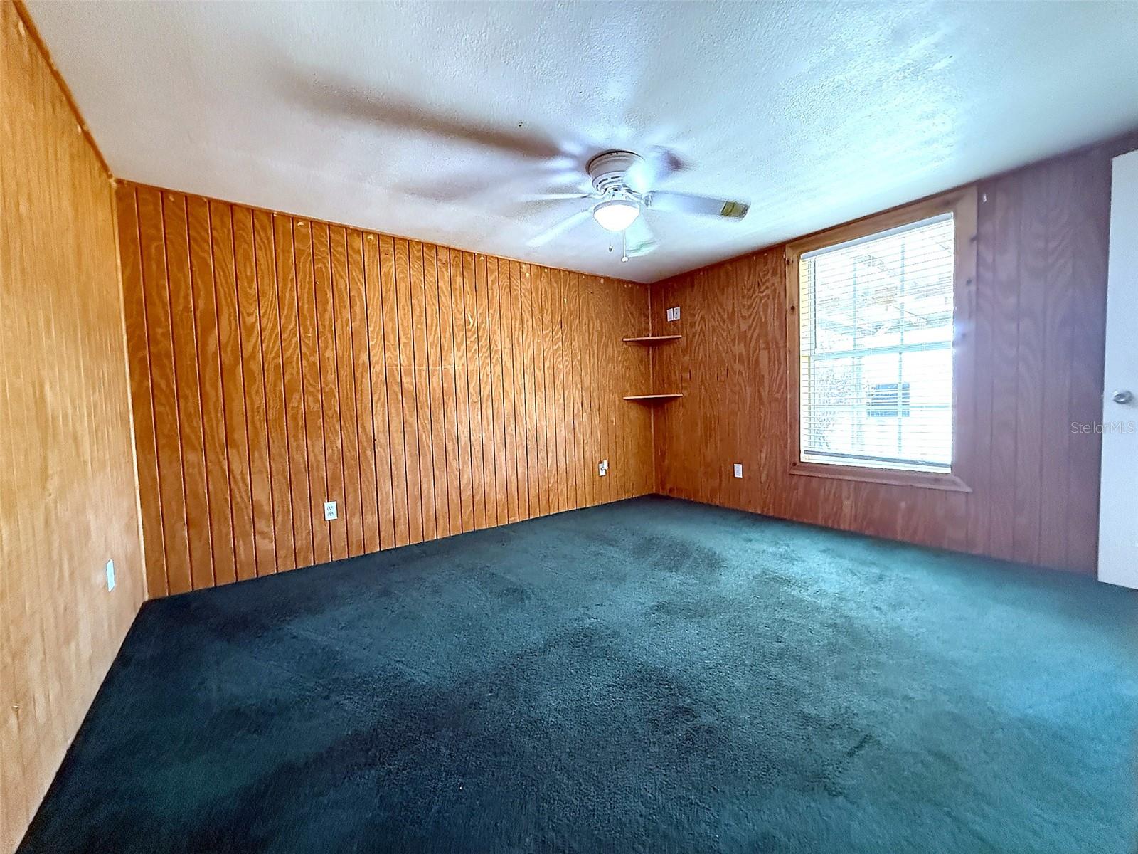 HILLSIDE ACRES - Residential