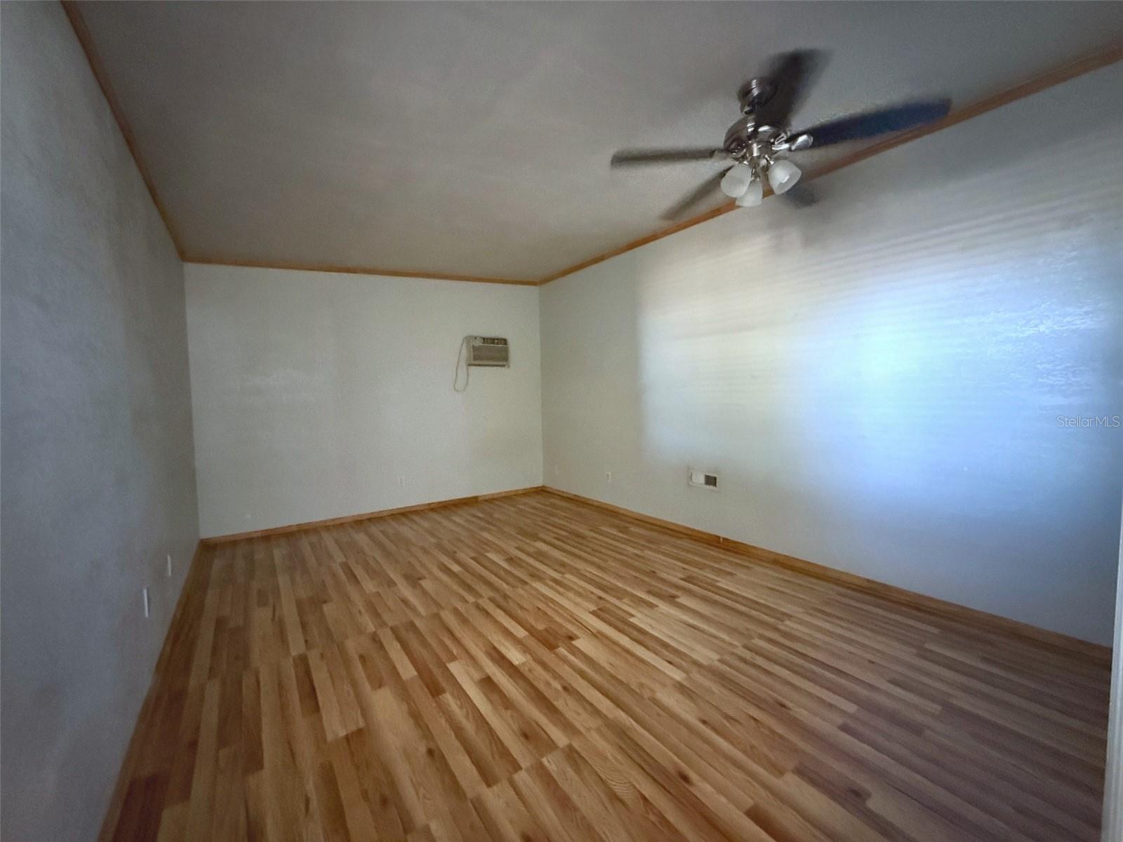 HILLSIDE ACRES - Residential