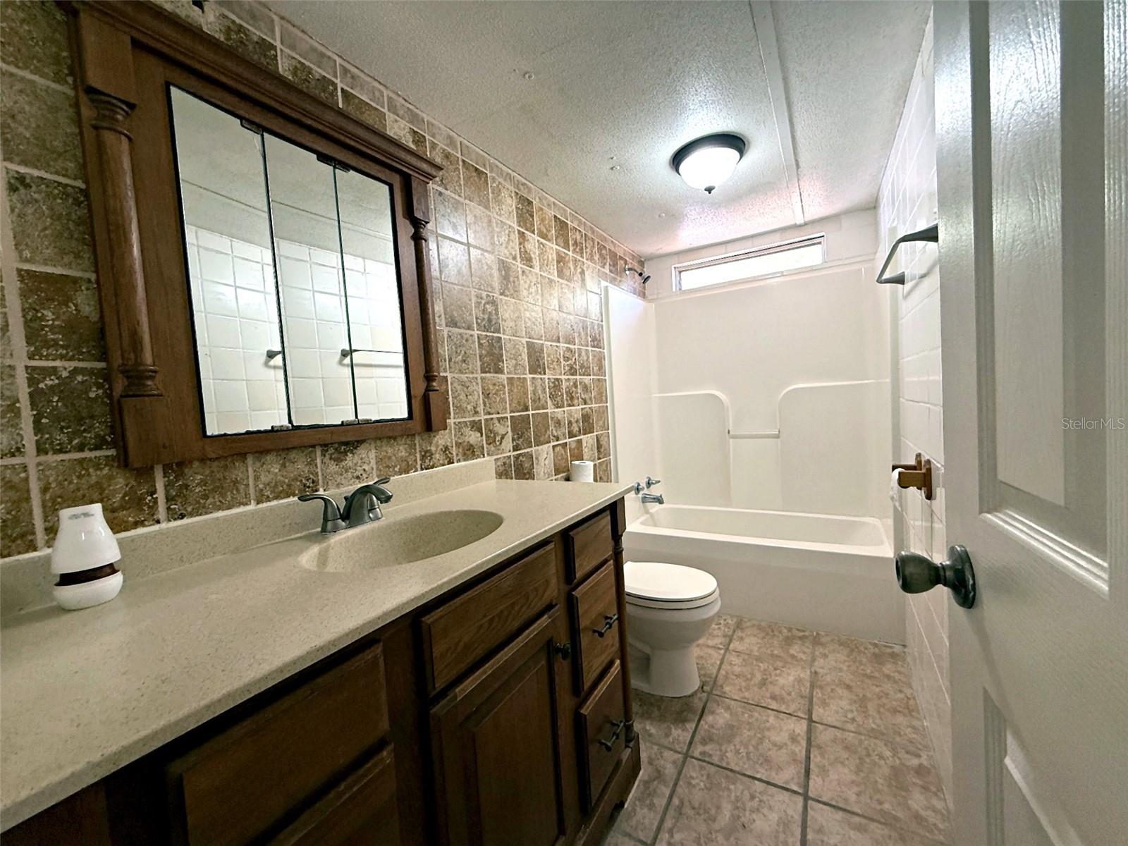 HILLSIDE ACRES - Residential