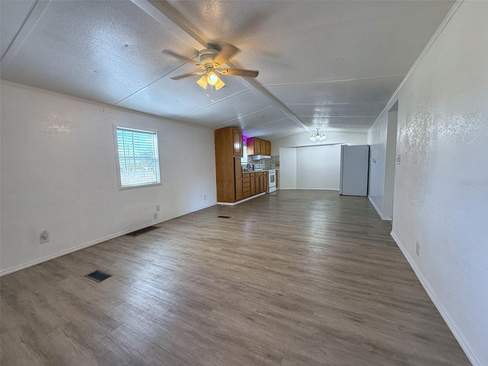 HILLSIDE ACRES - Residential