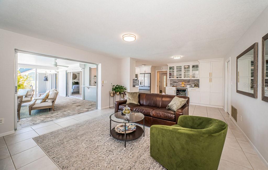 PASADENA GOLF CLUB ESTATES SEC 5 - Residential Lease