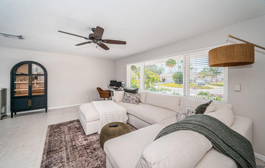 PASADENA GOLF CLUB ESTATES SEC 5 - Residential Lease