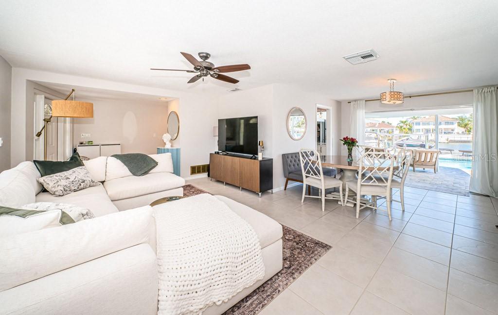 PASADENA GOLF CLUB ESTATES SEC 5 - Residential Lease