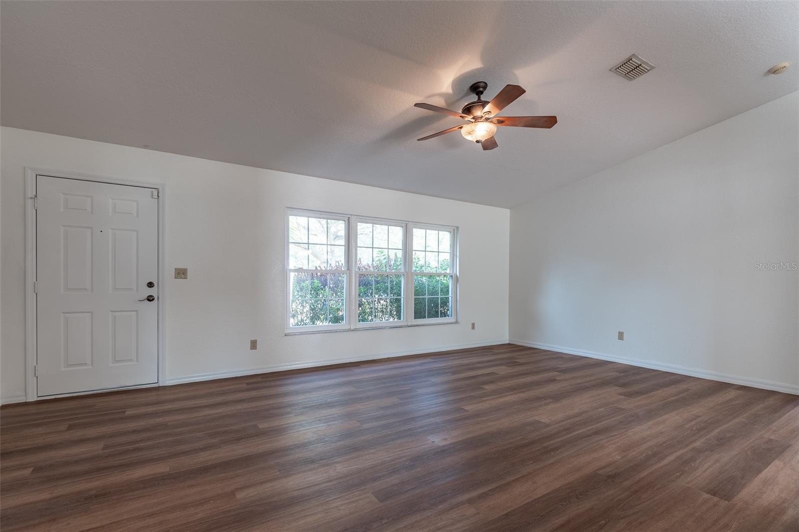 MARION OAKS UN 04 - Residential