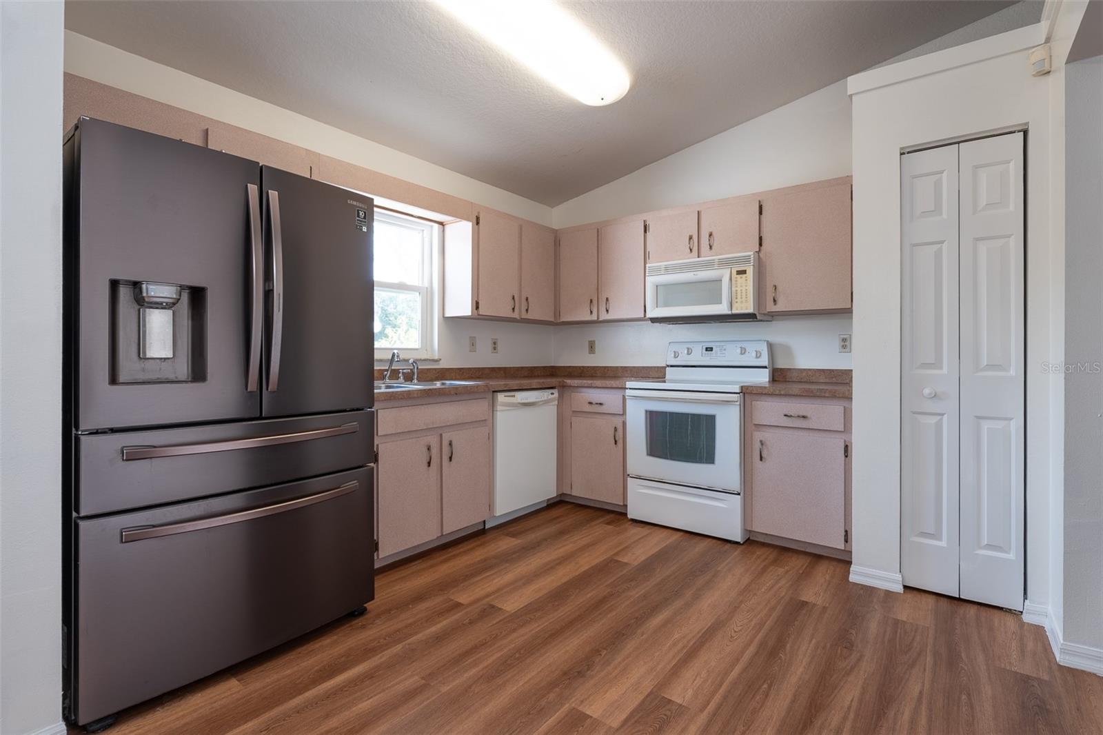 MARION OAKS UN 04 - Residential