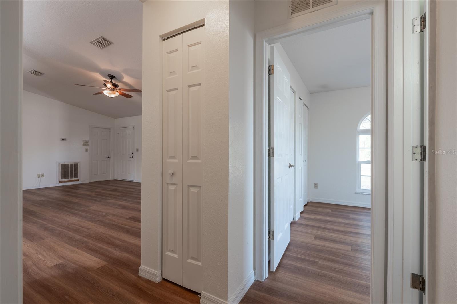 MARION OAKS UN 04 - Residential