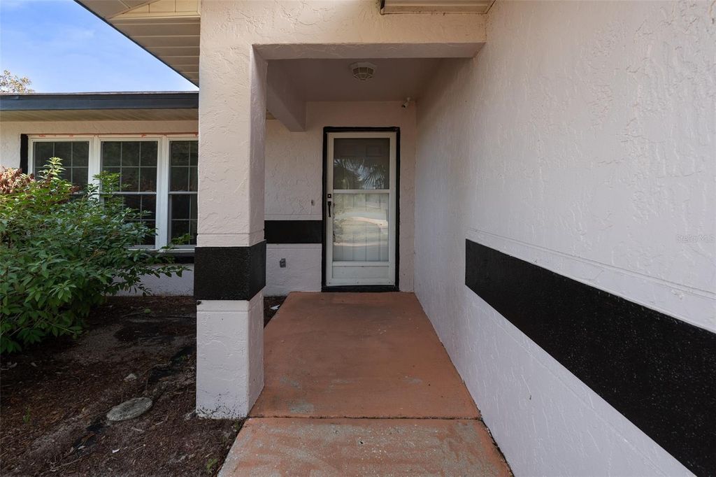 Photo of 17379 SW 27th Court Road, Ocala, FL 34473 (MLS # OM715390)