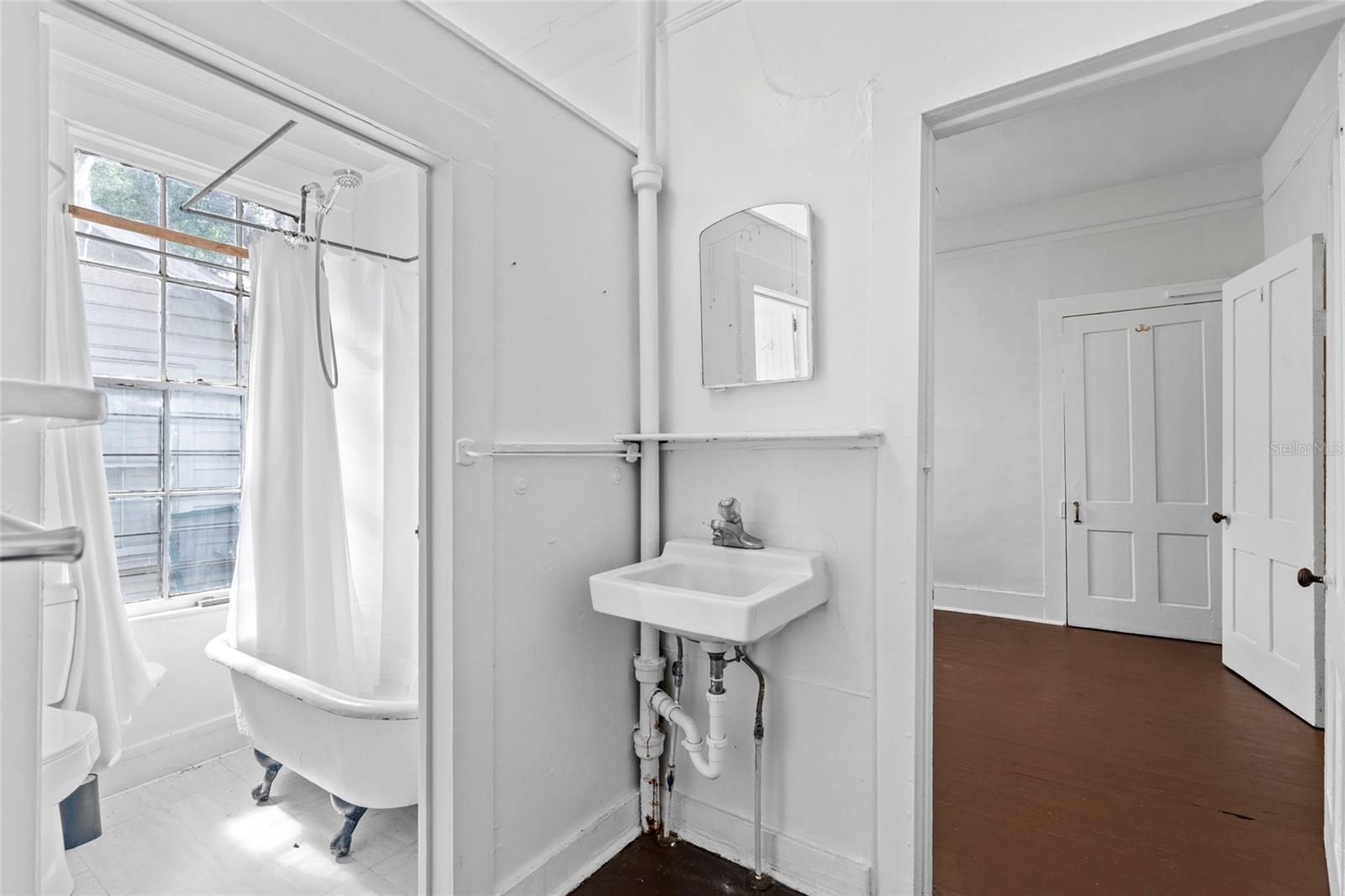 BRUSH ADD TO GVILLE - Residential Income