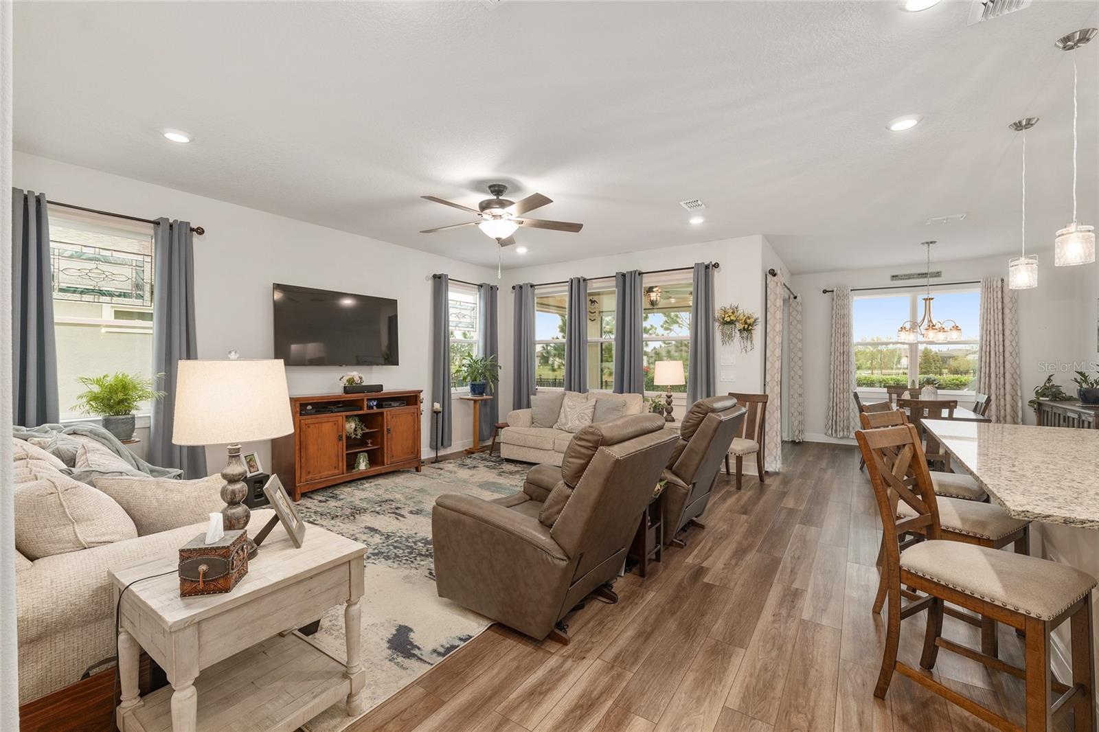 STONE CREEK / WELLINGTON - Residential