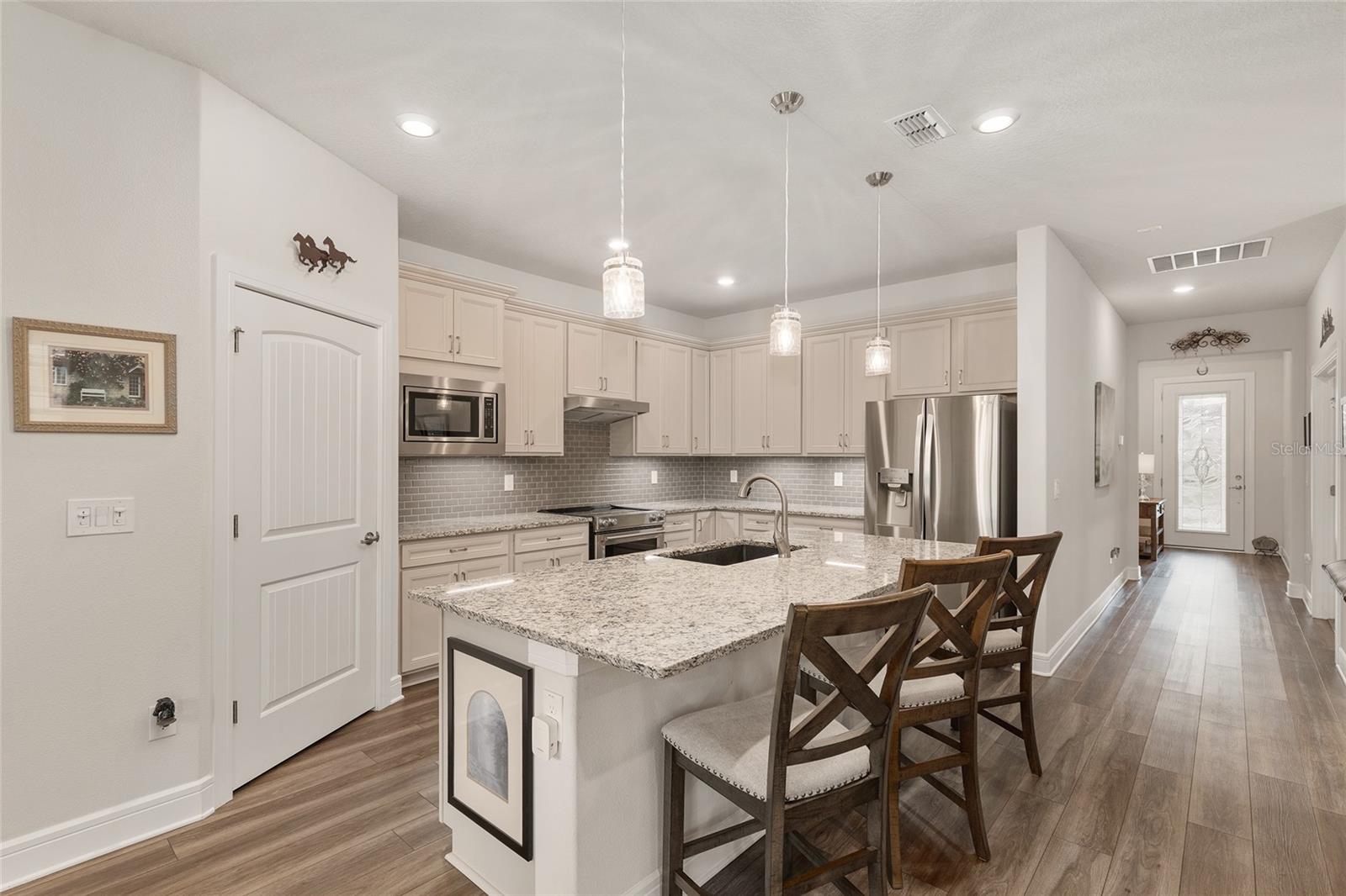 STONE CREEK / WELLINGTON - Residential