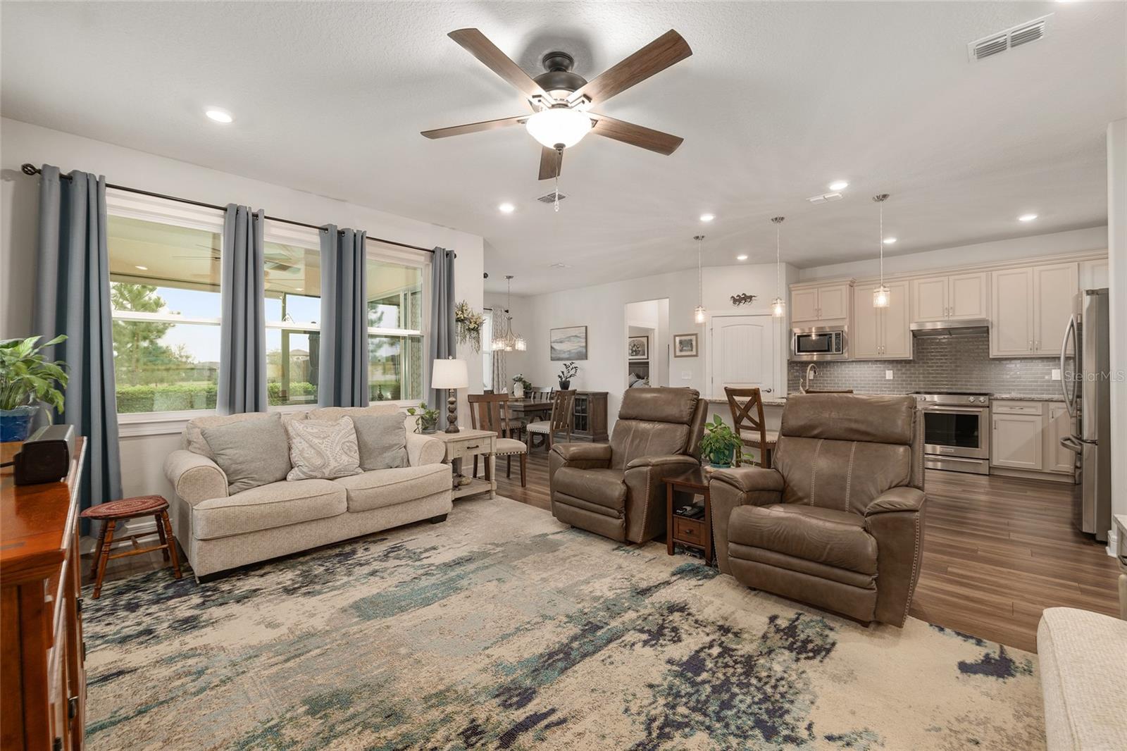 STONE CREEK / WELLINGTON - Residential