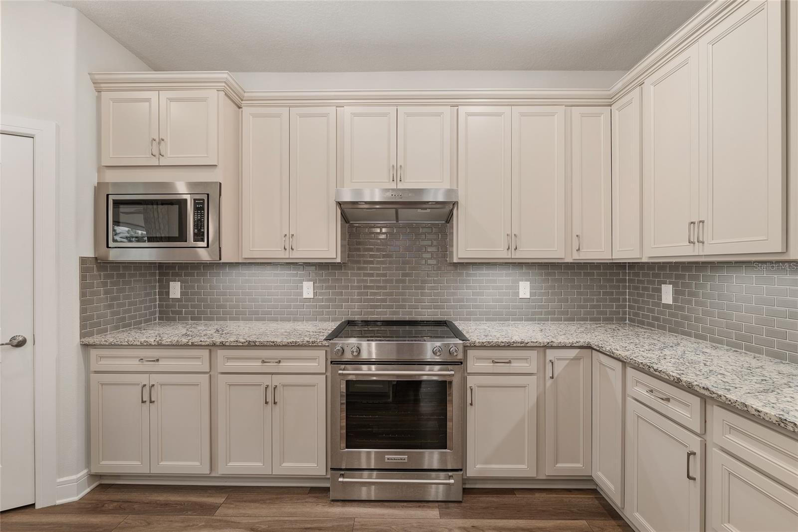 STONE CREEK / WELLINGTON - Residential