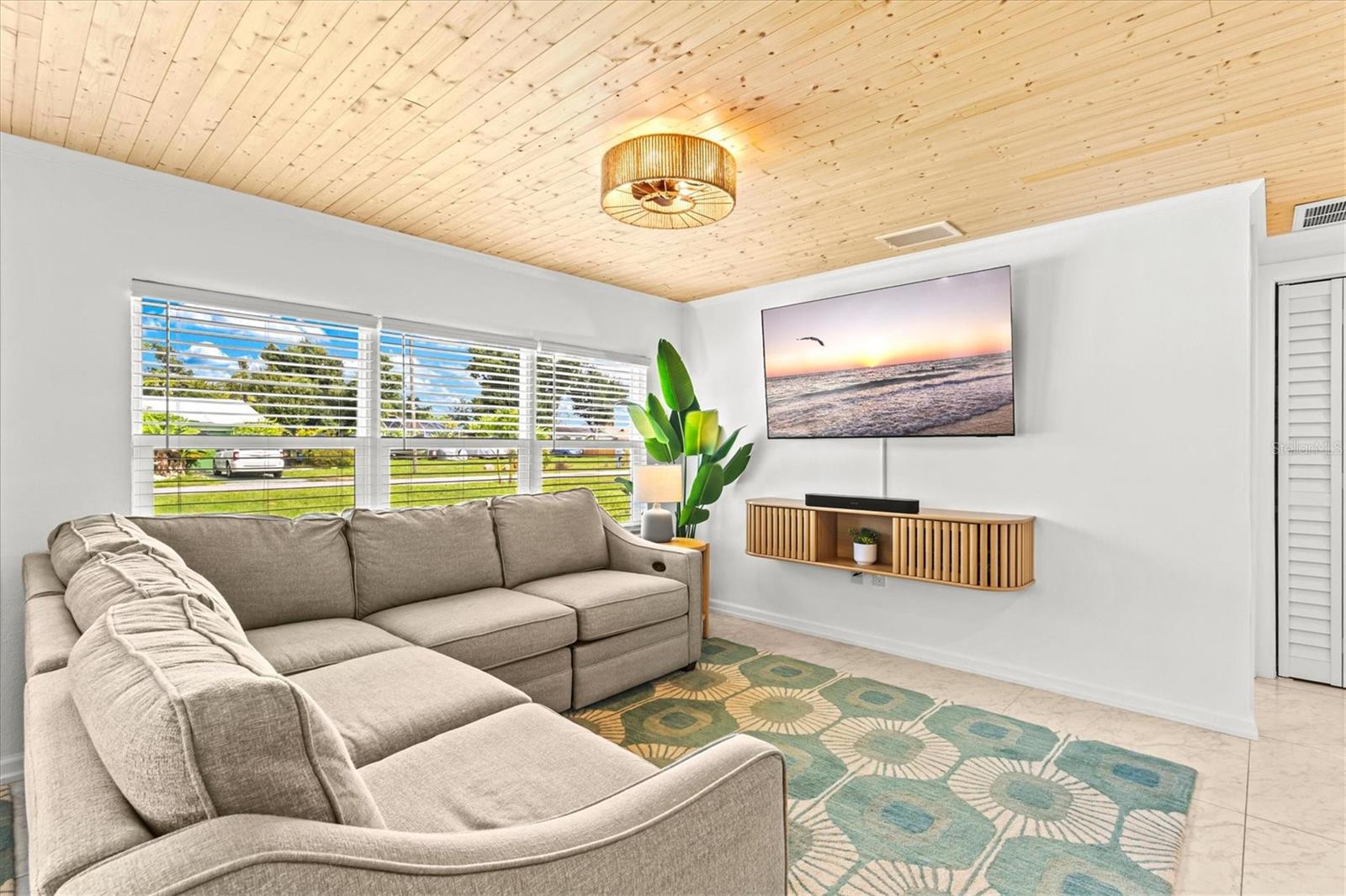 315 AZALEA ROAD