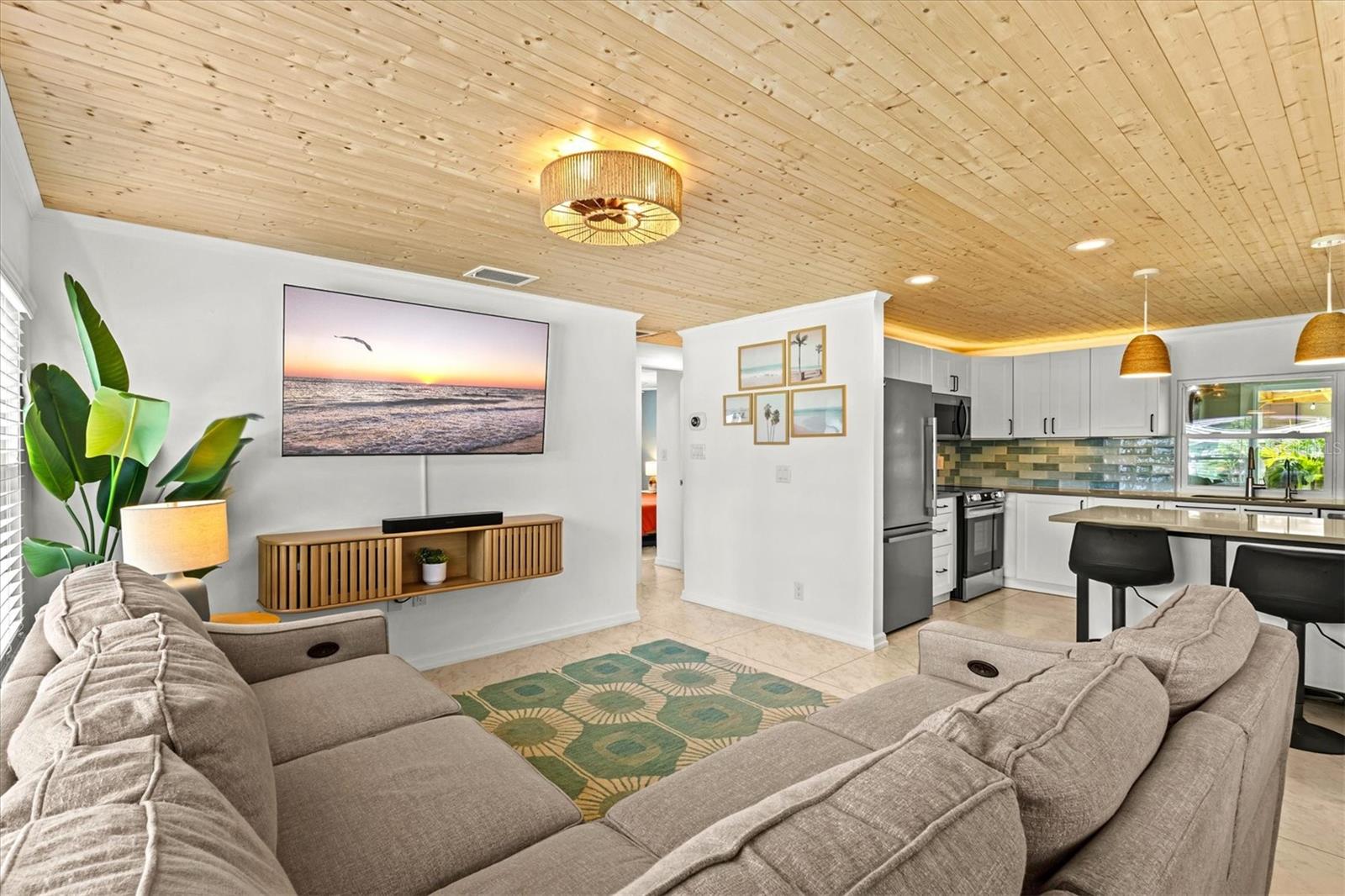 315 AZALEA ROAD