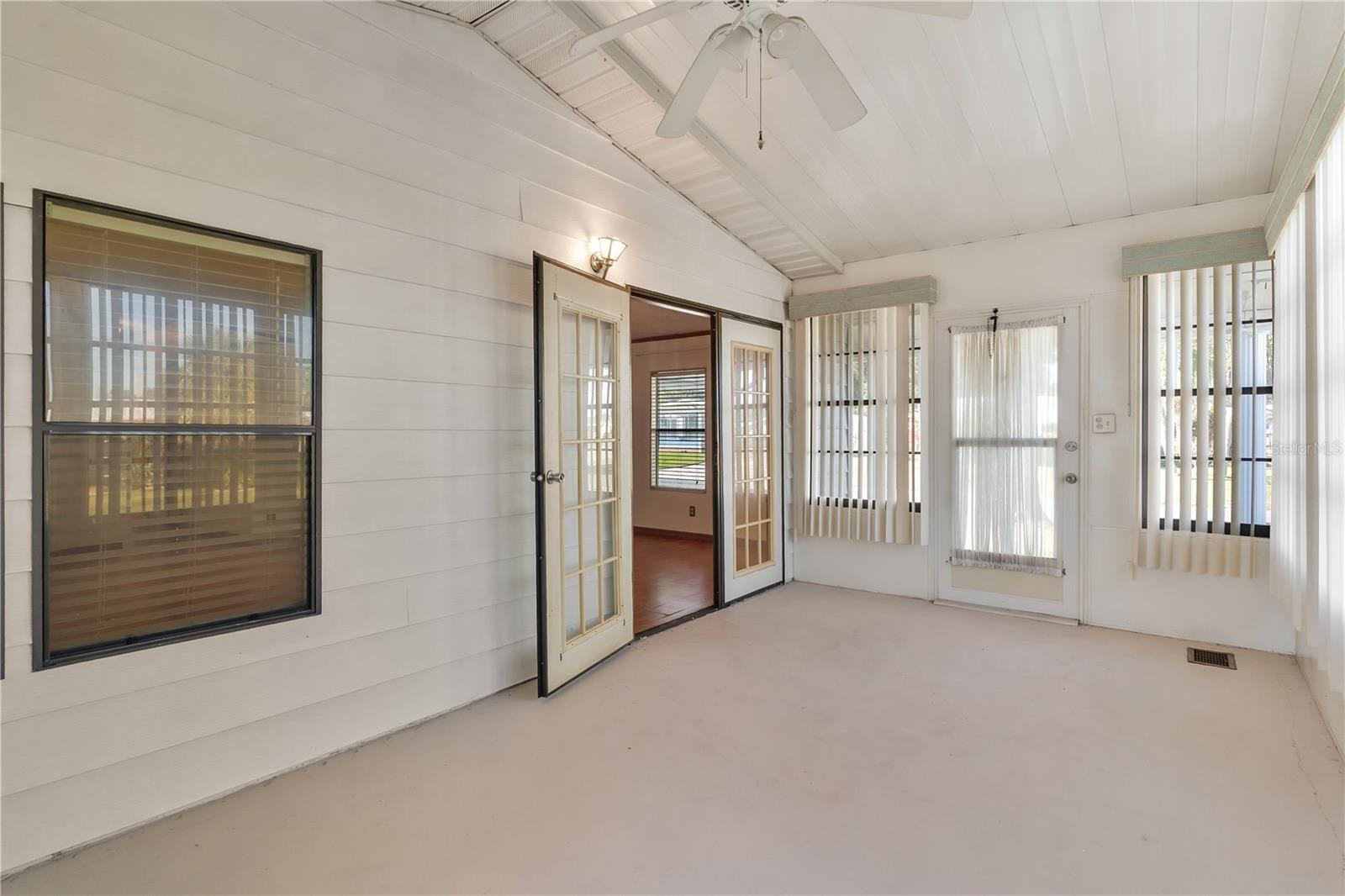 LEESBURG EAST COACHWOOD COLONY ADD 02 - Residential